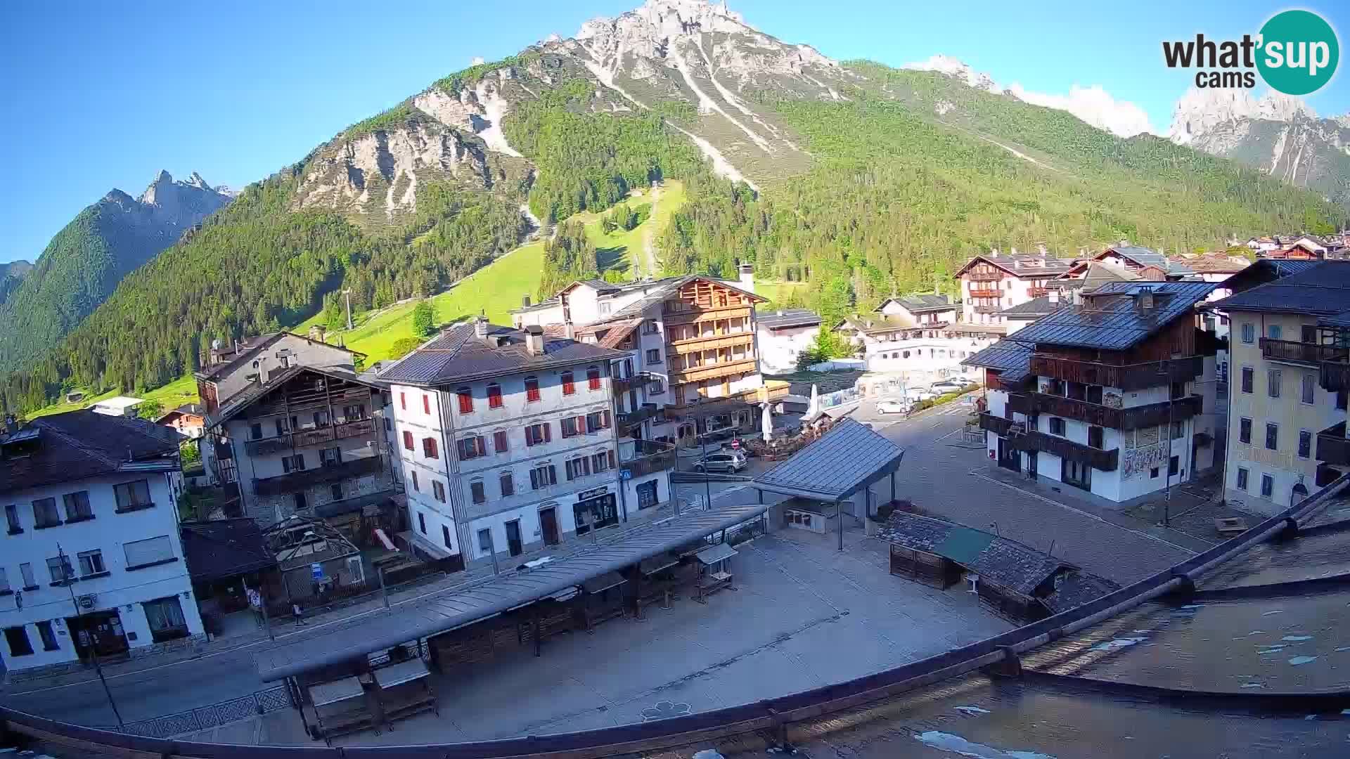 Hauptplatz von Forni di Sopra