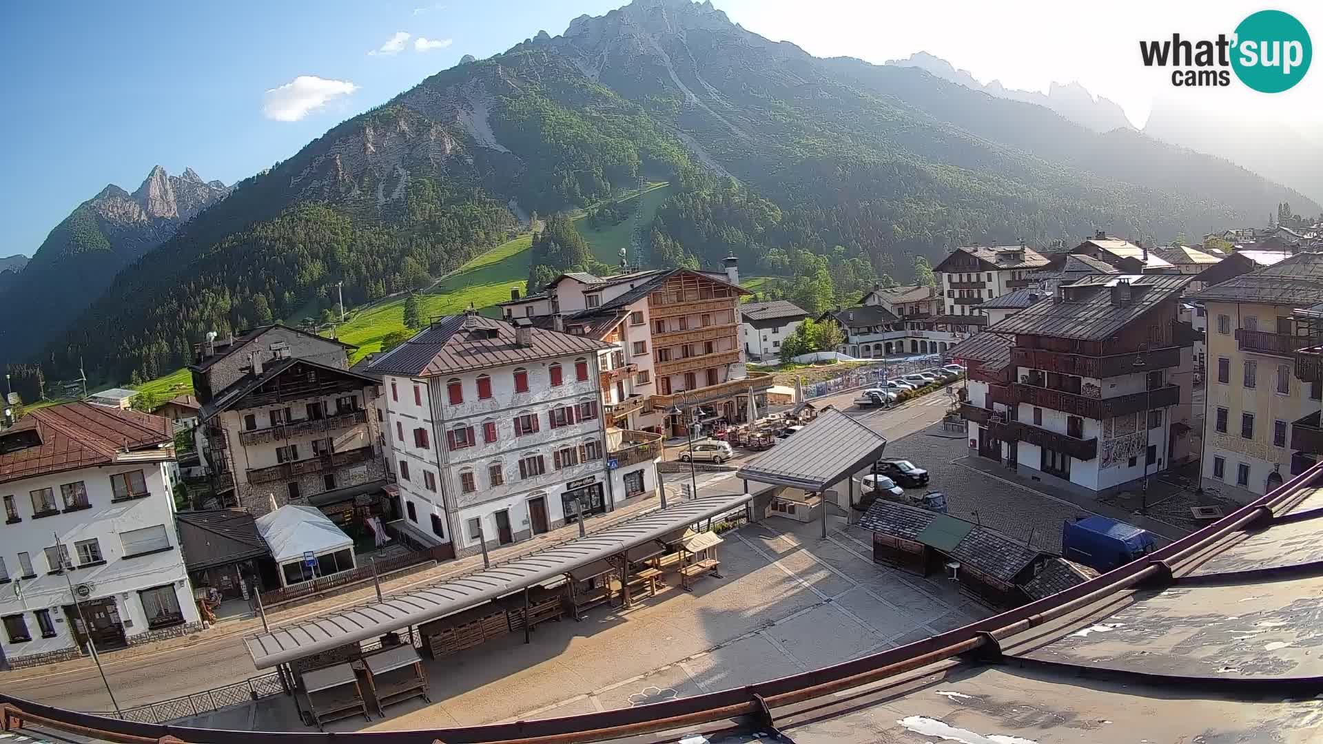 Plaza principal de Forni di Sopra