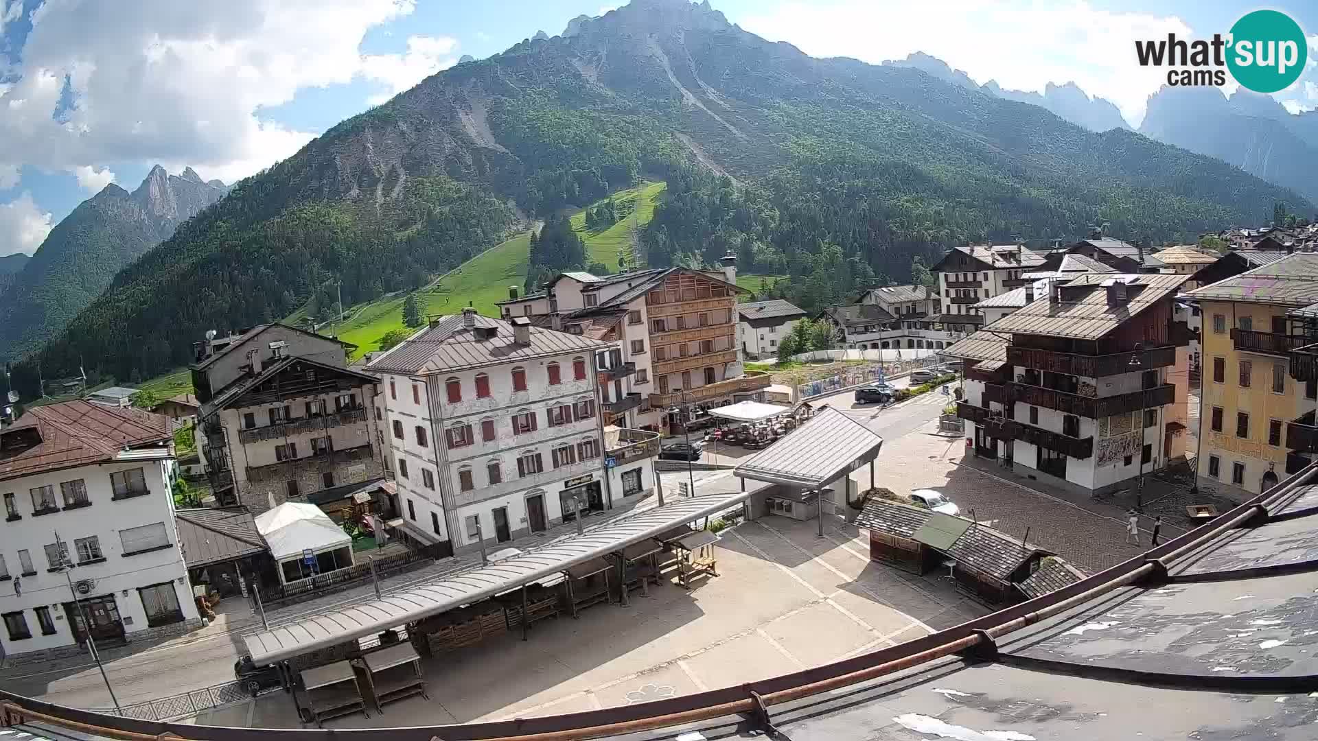 Hauptplatz von Forni di Sopra