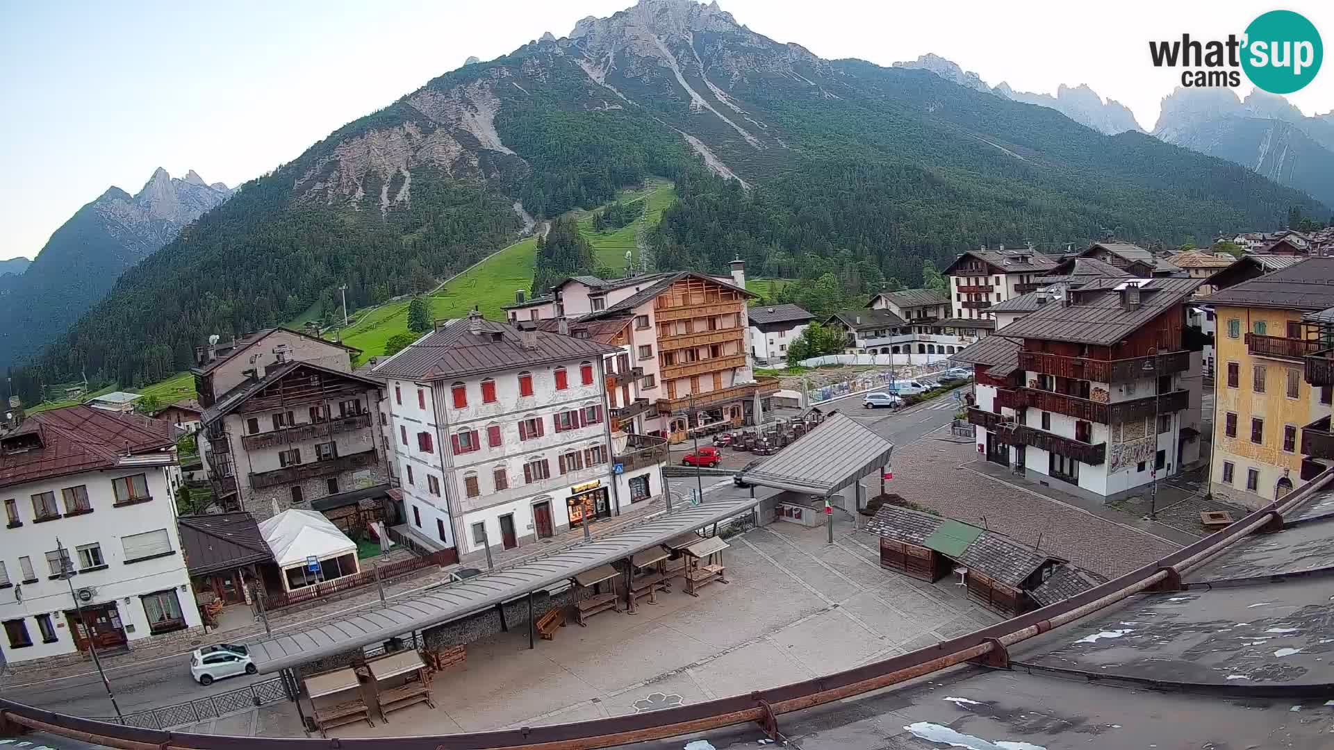 Hauptplatz von Forni di Sopra