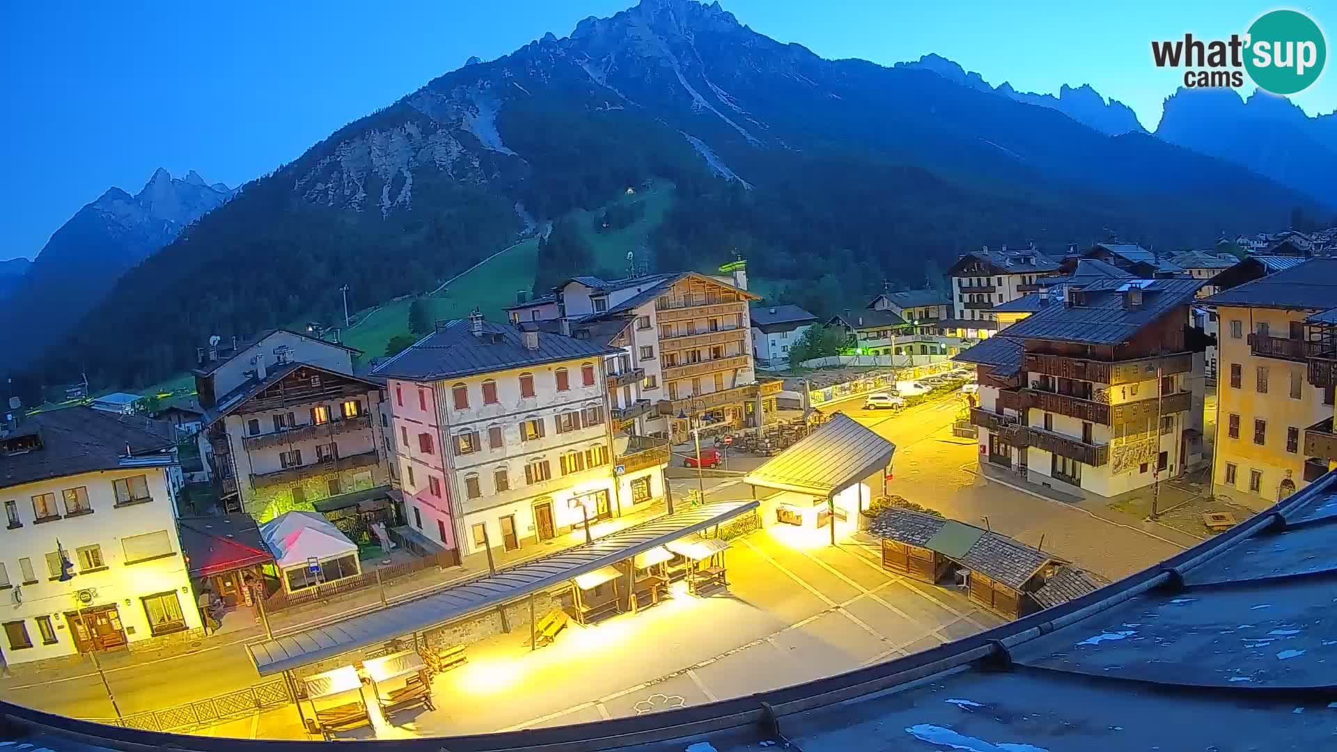 Hauptplatz von Forni di Sopra
