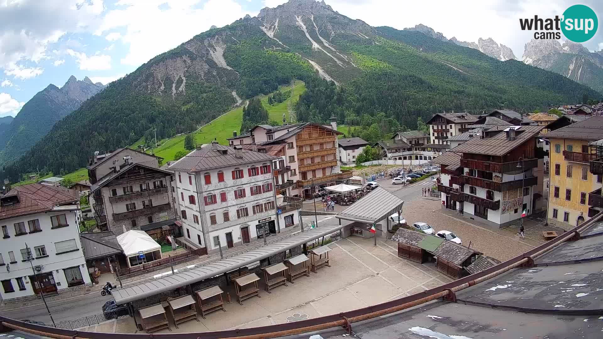 Hauptplatz von Forni di Sopra