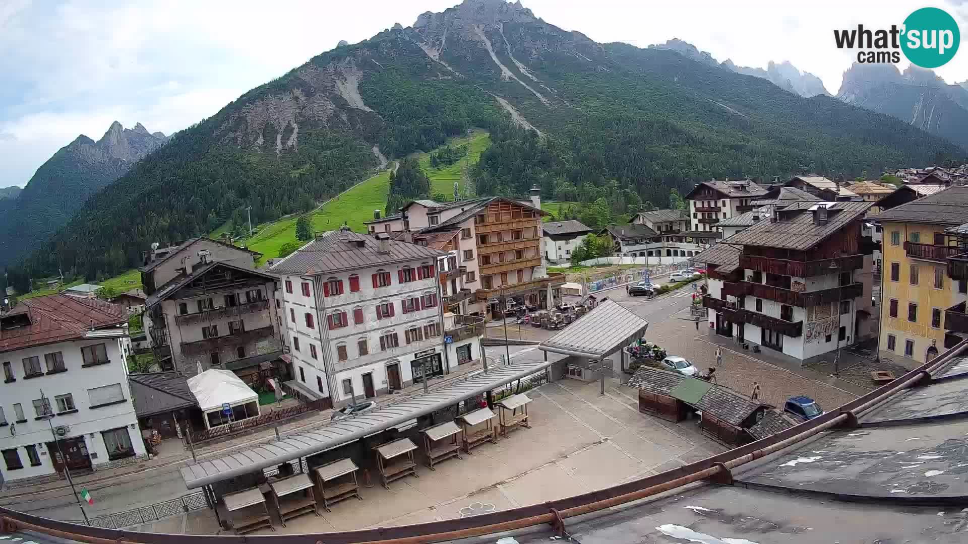 Hauptplatz von Forni di Sopra