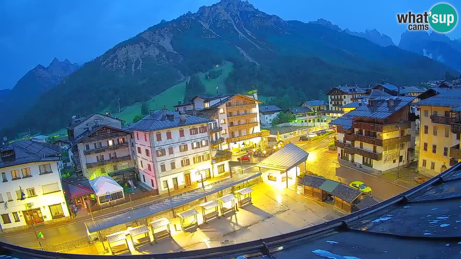 Hauptplatz von Forni di Sopra