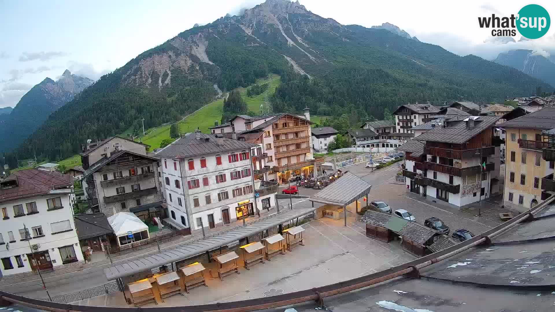 Hauptplatz von Forni di Sopra