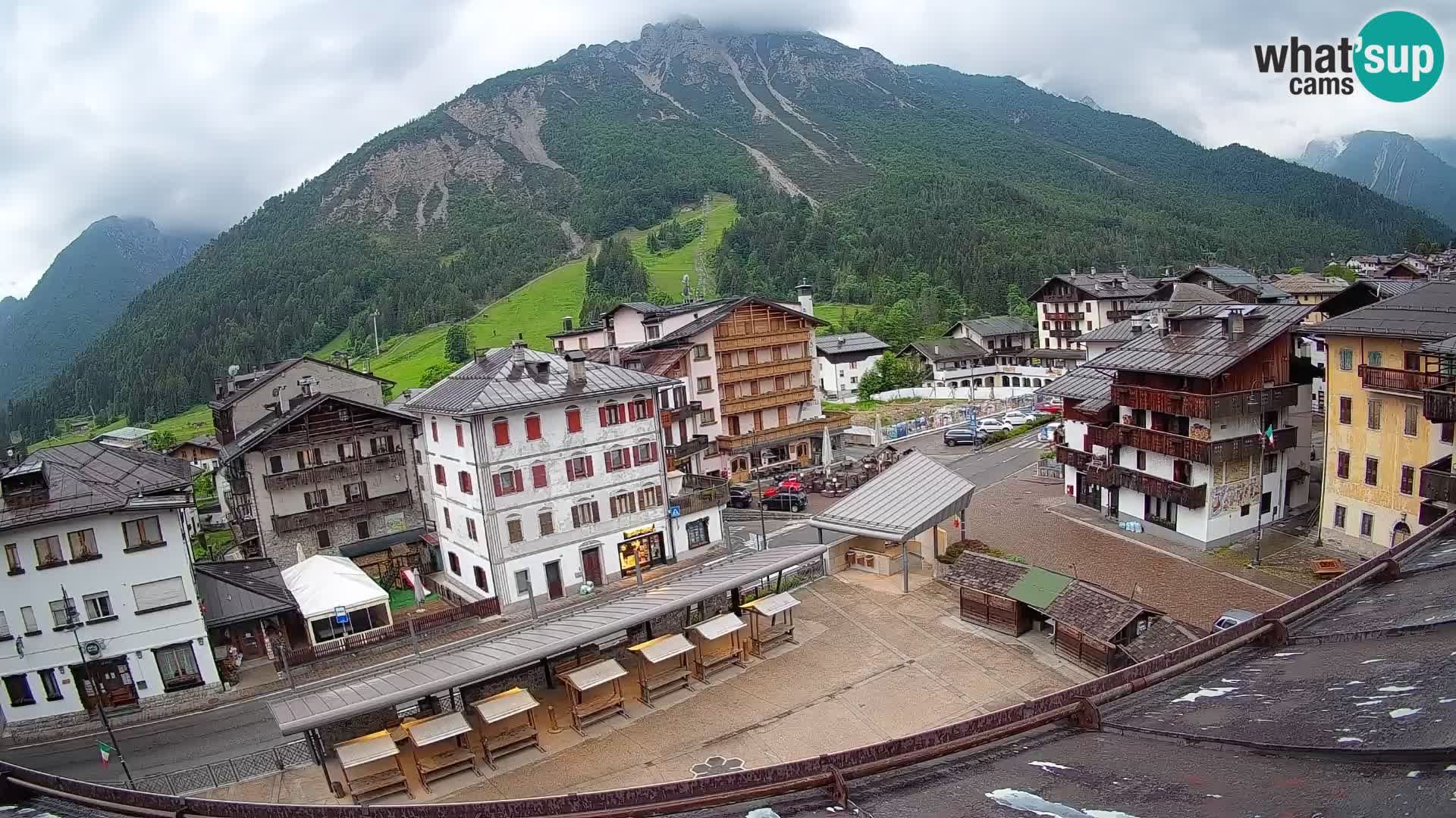 Hauptplatz von Forni di Sopra