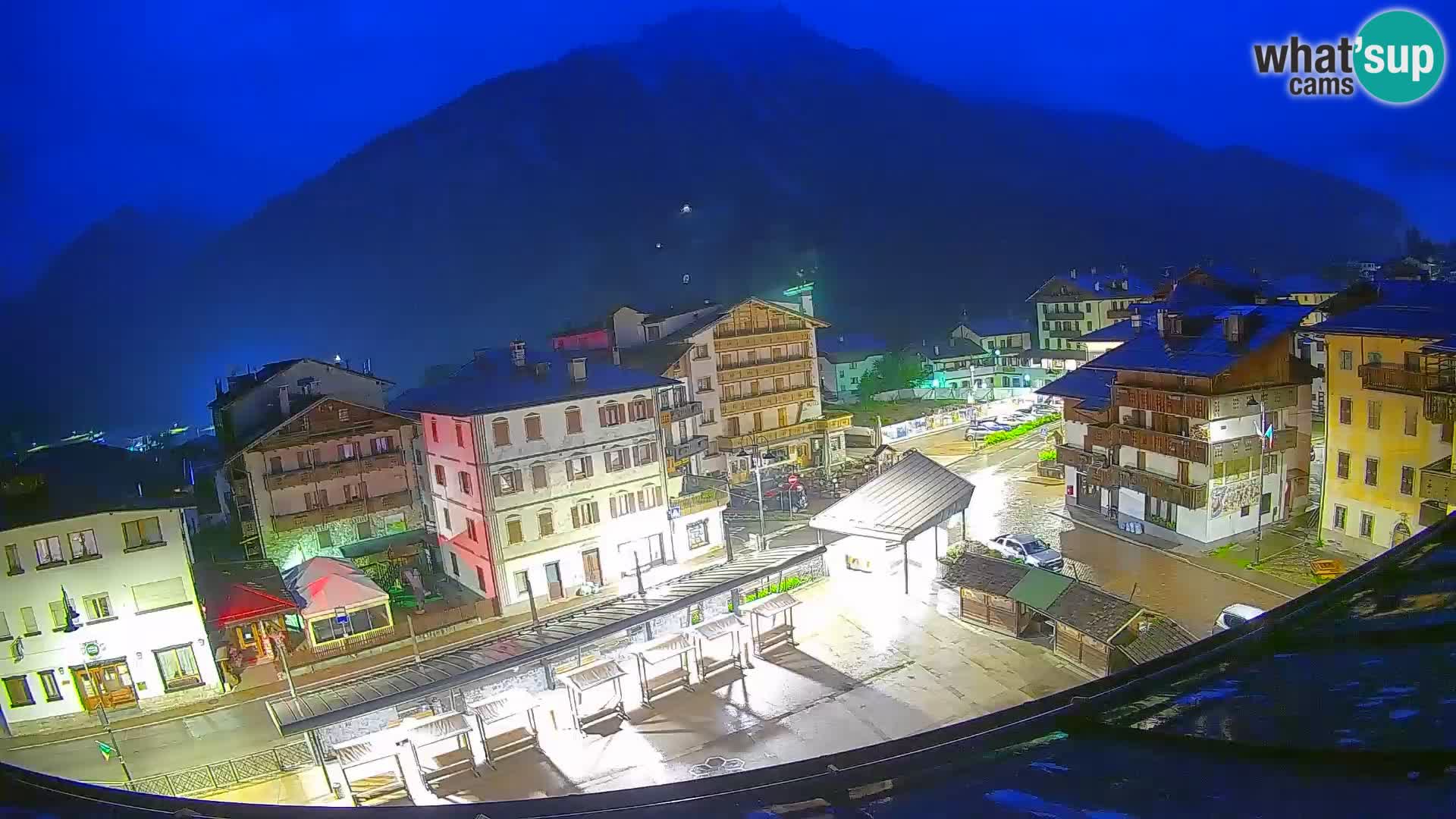 Hauptplatz von Forni di Sopra