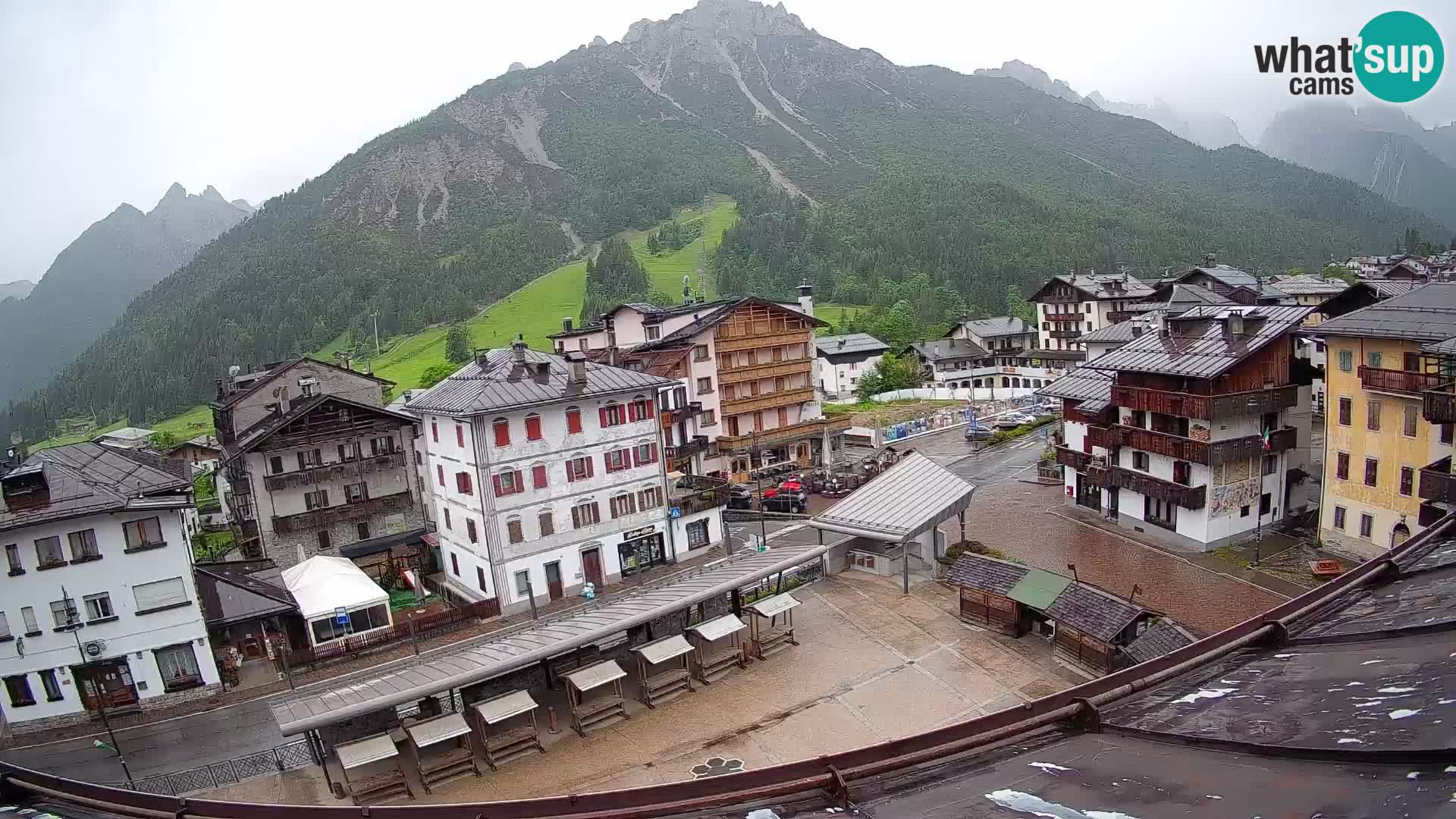 Hauptplatz von Forni di Sopra