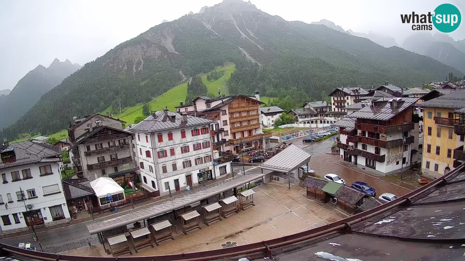 Hauptplatz von Forni di Sopra