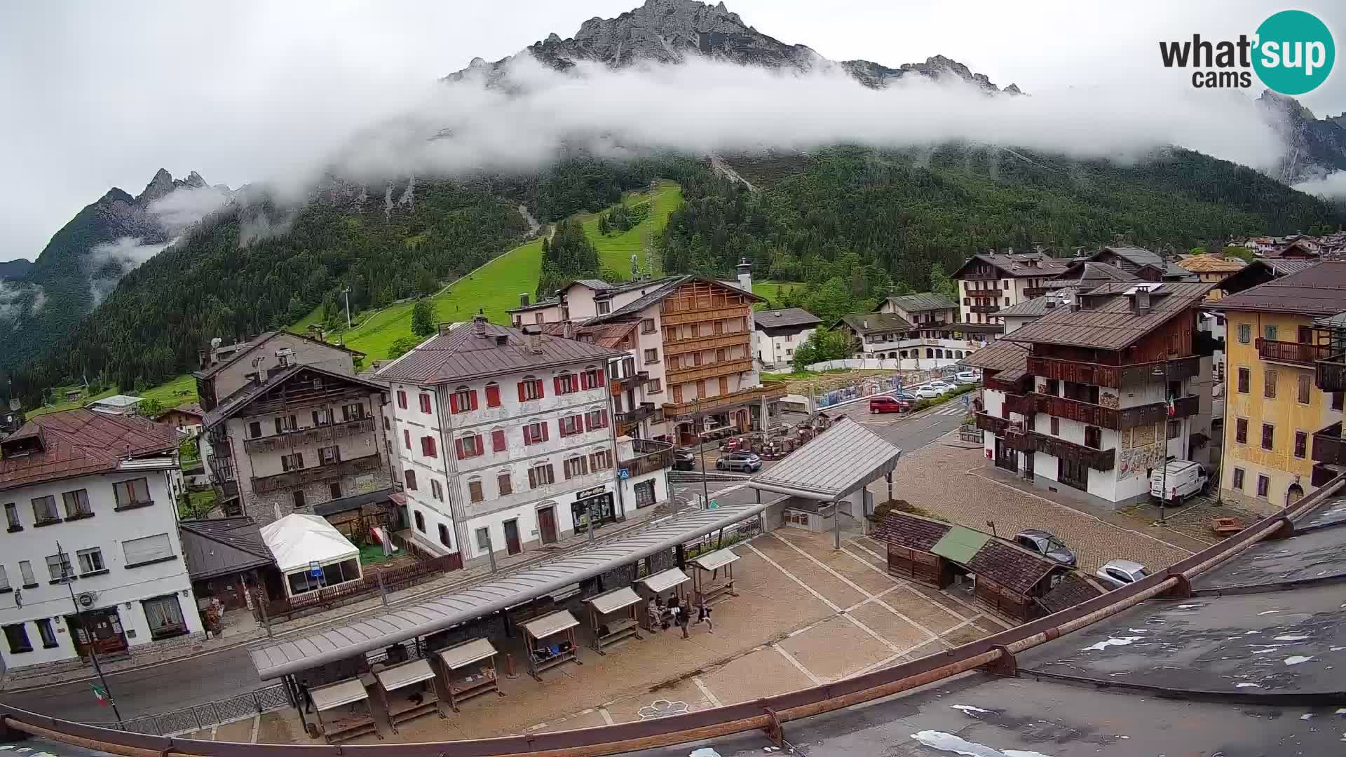 Hauptplatz von Forni di Sopra
