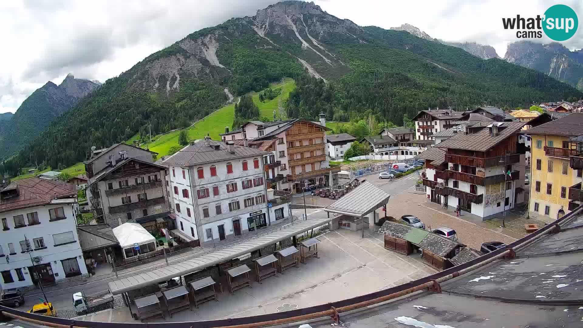 Hauptplatz von Forni di Sopra