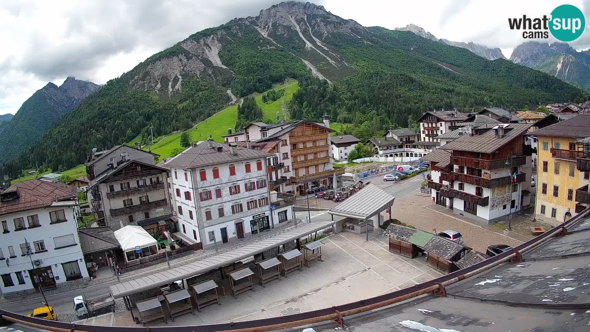 Hauptplatz von Forni di Sopra