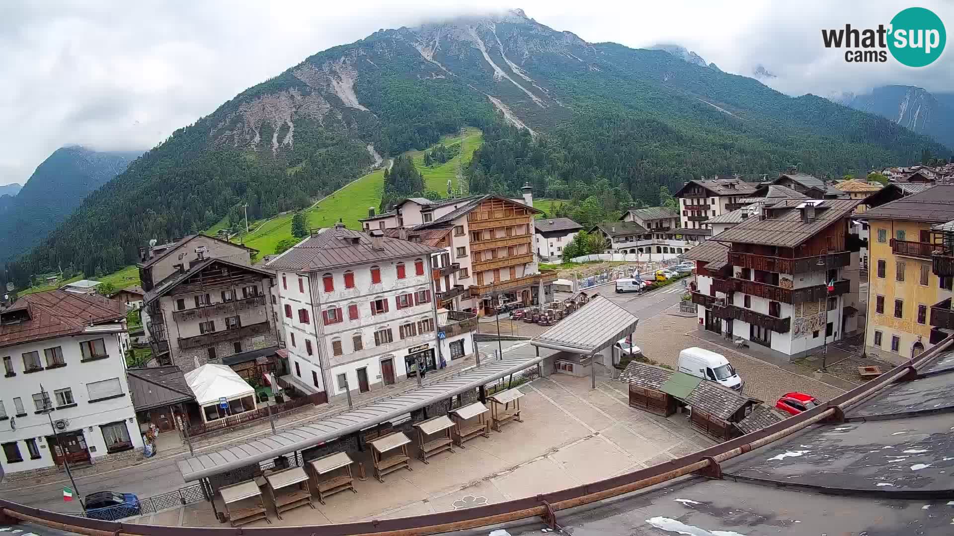 Hauptplatz von Forni di Sopra