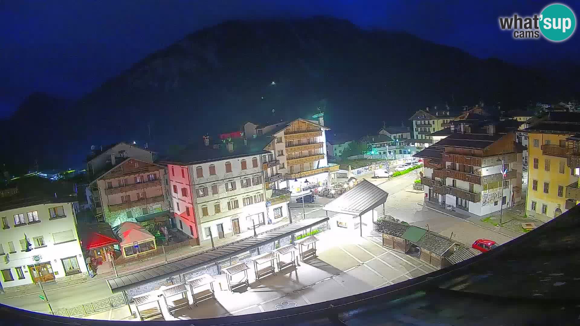Hauptplatz von Forni di Sopra
