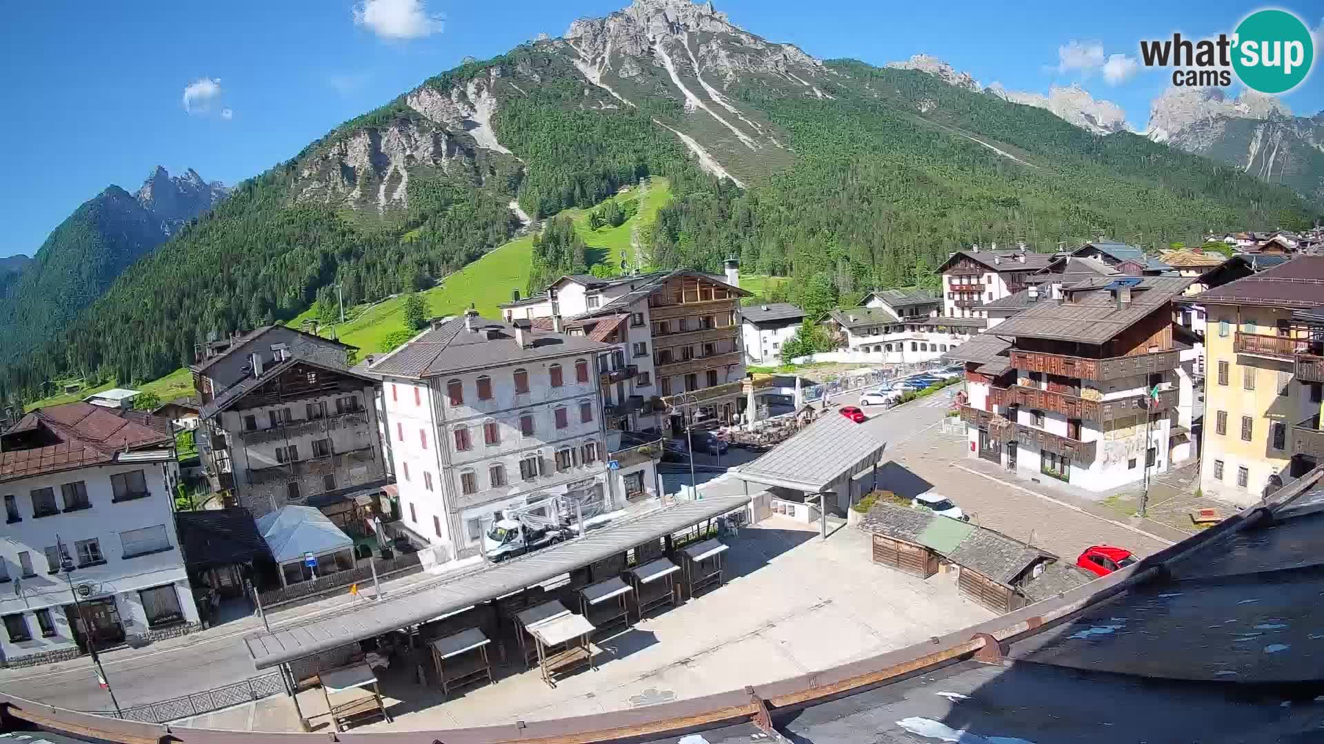 Plaza principal de Forni di Sopra