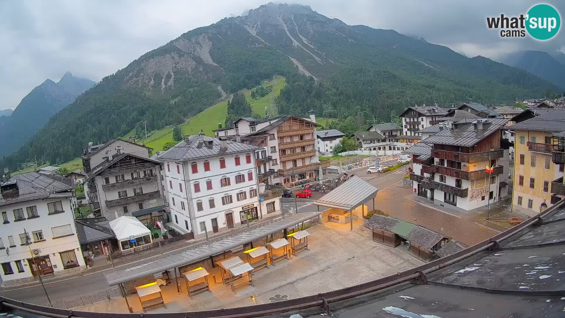 Hauptplatz von Forni di Sopra