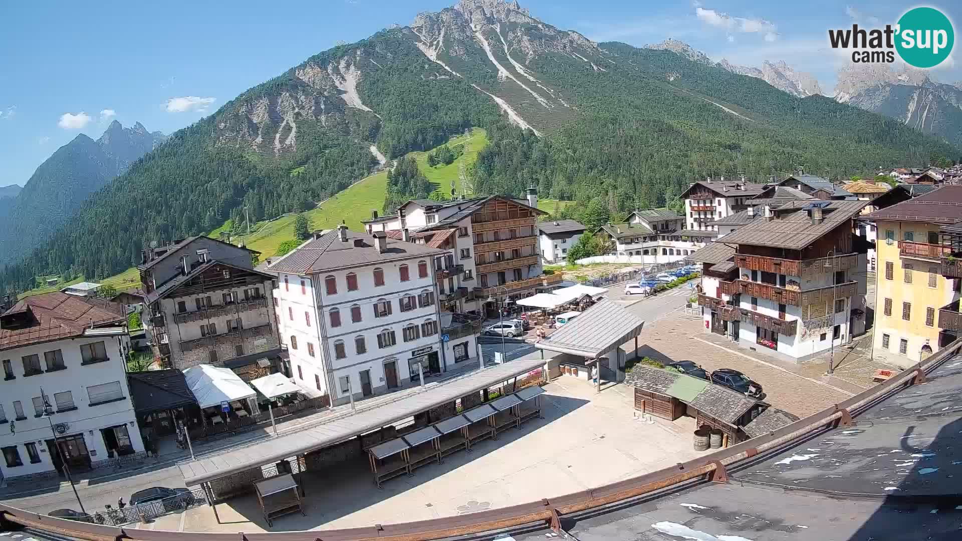 Hauptplatz von Forni di Sopra
