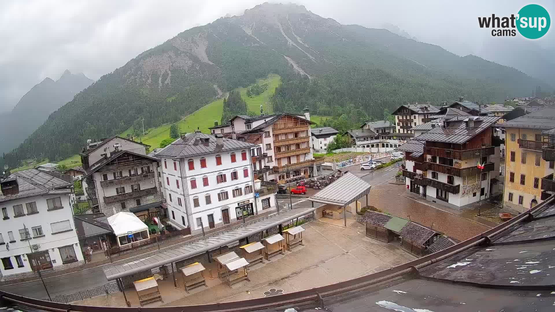 Hauptplatz von Forni di Sopra