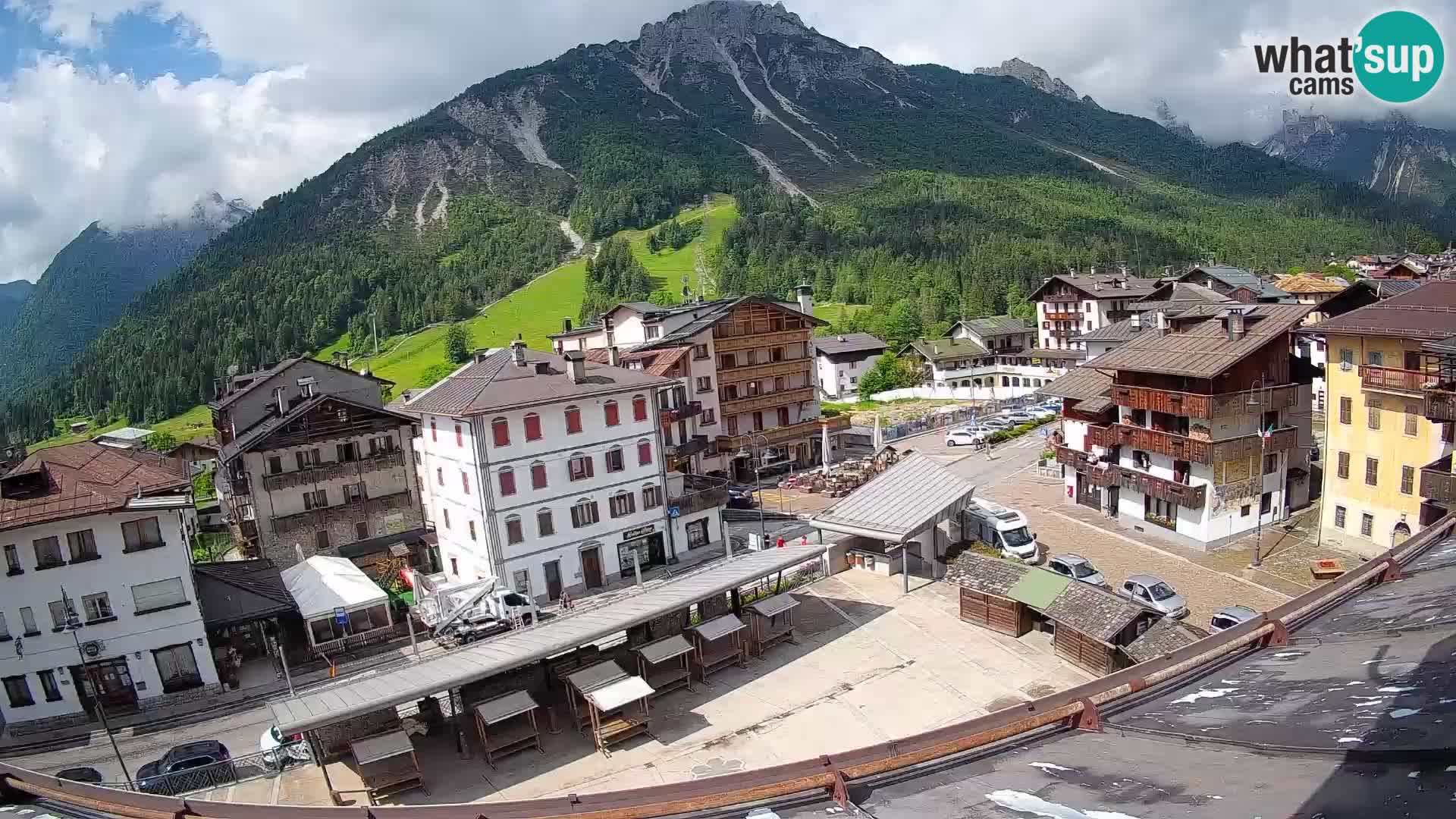 Hauptplatz von Forni di Sopra