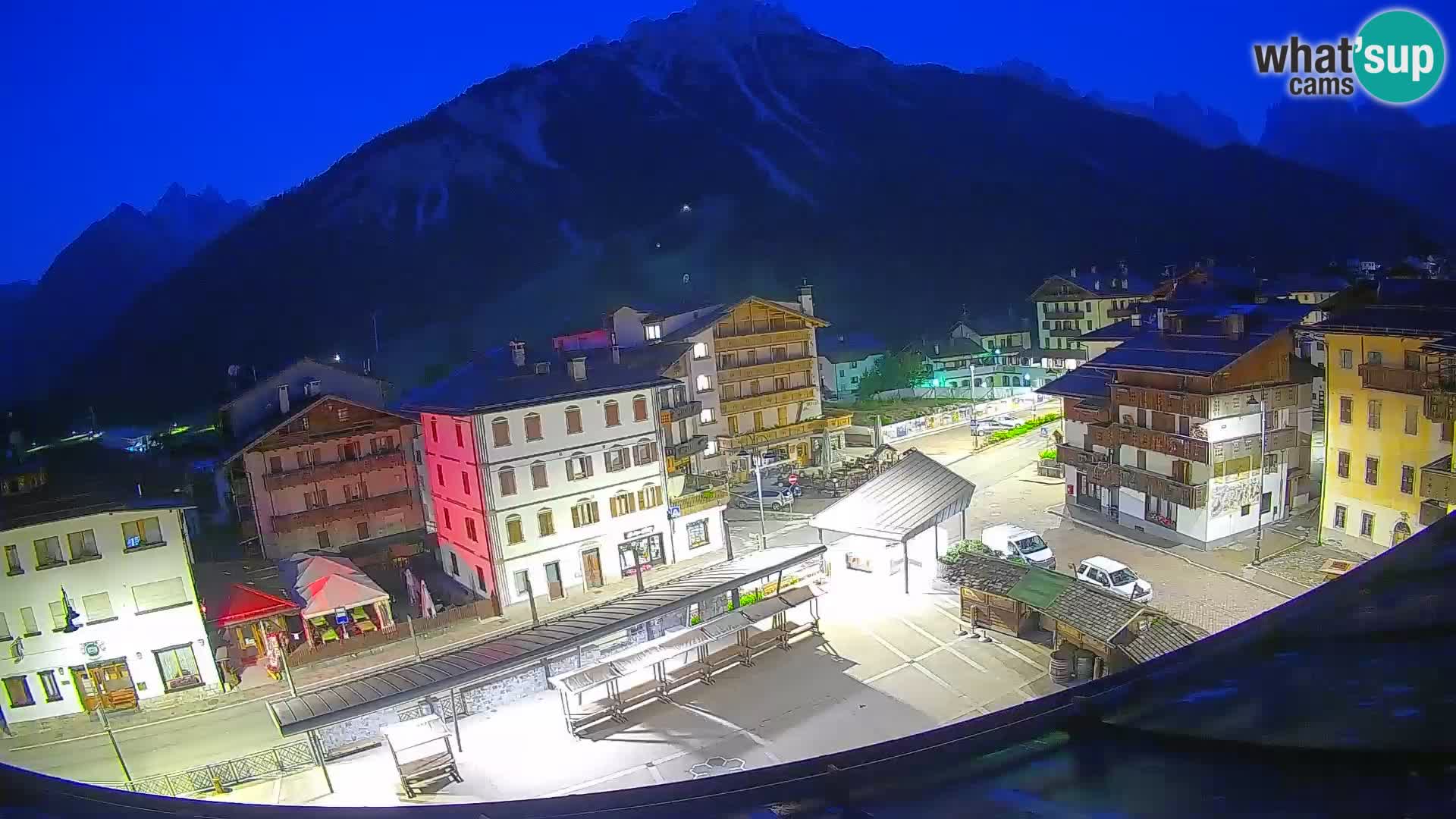 Hauptplatz von Forni di Sopra
