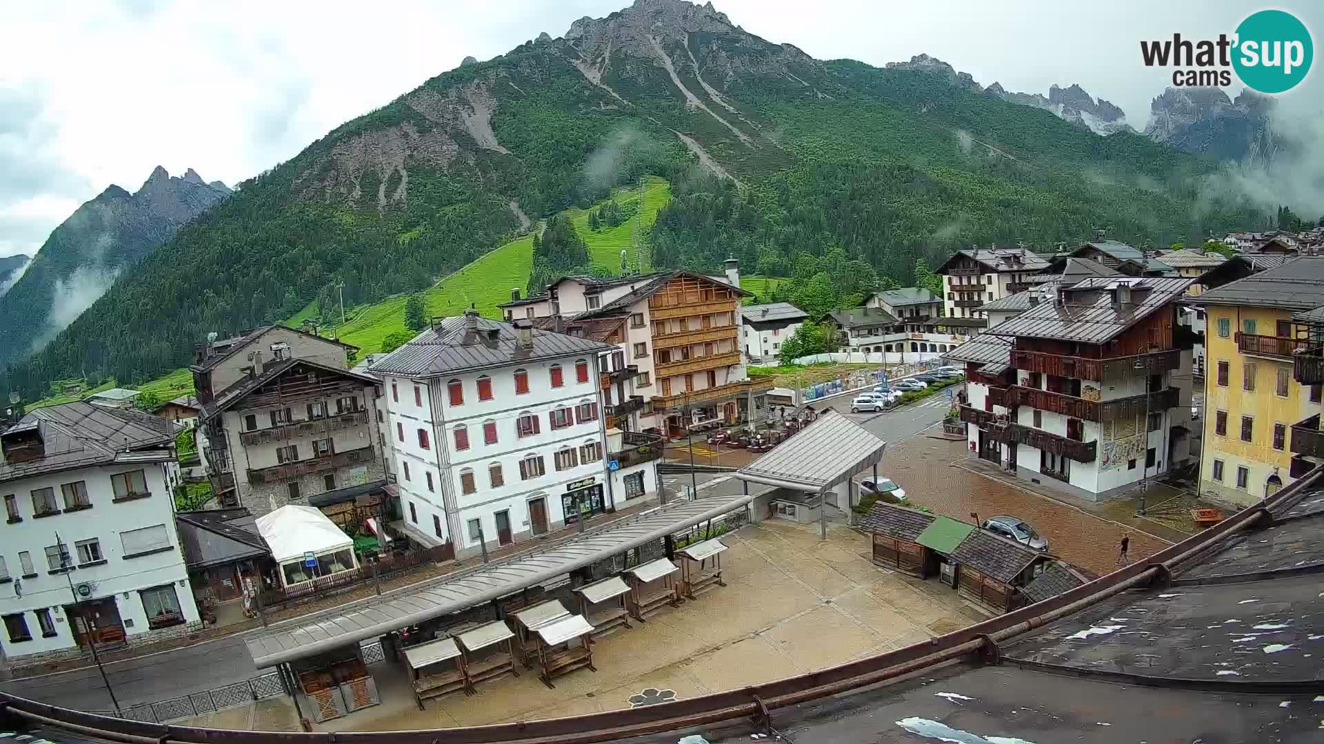 Hauptplatz von Forni di Sopra