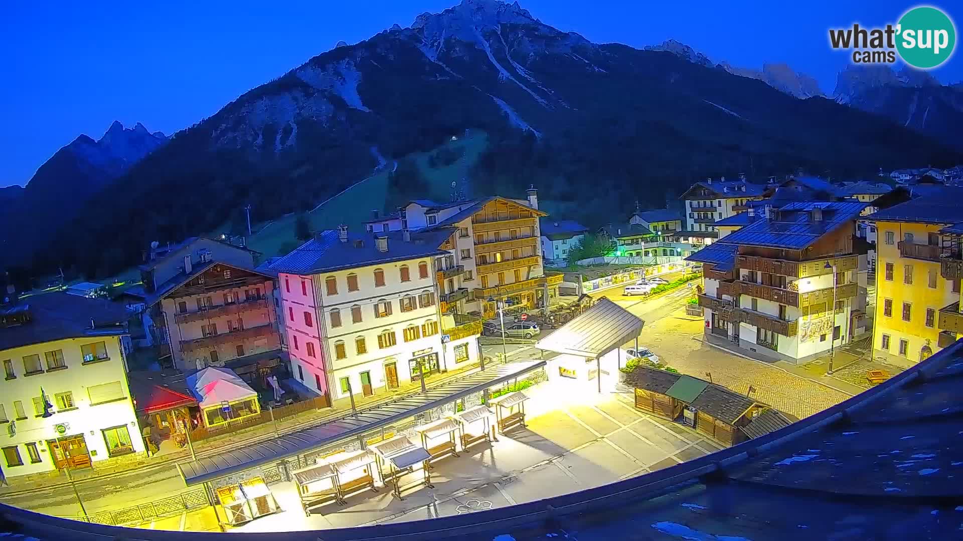 Hauptplatz von Forni di Sopra
