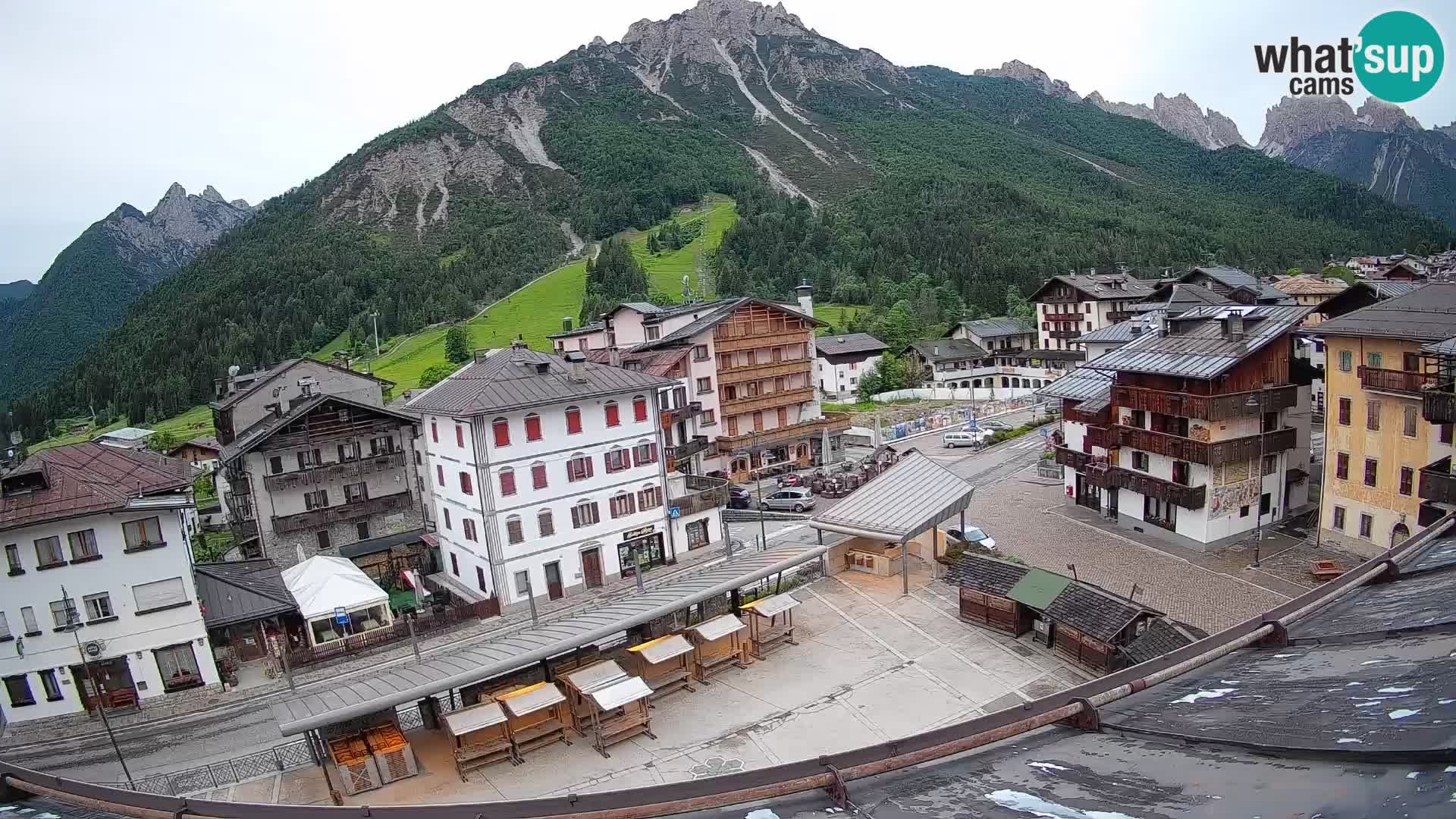 Hauptplatz von Forni di Sopra