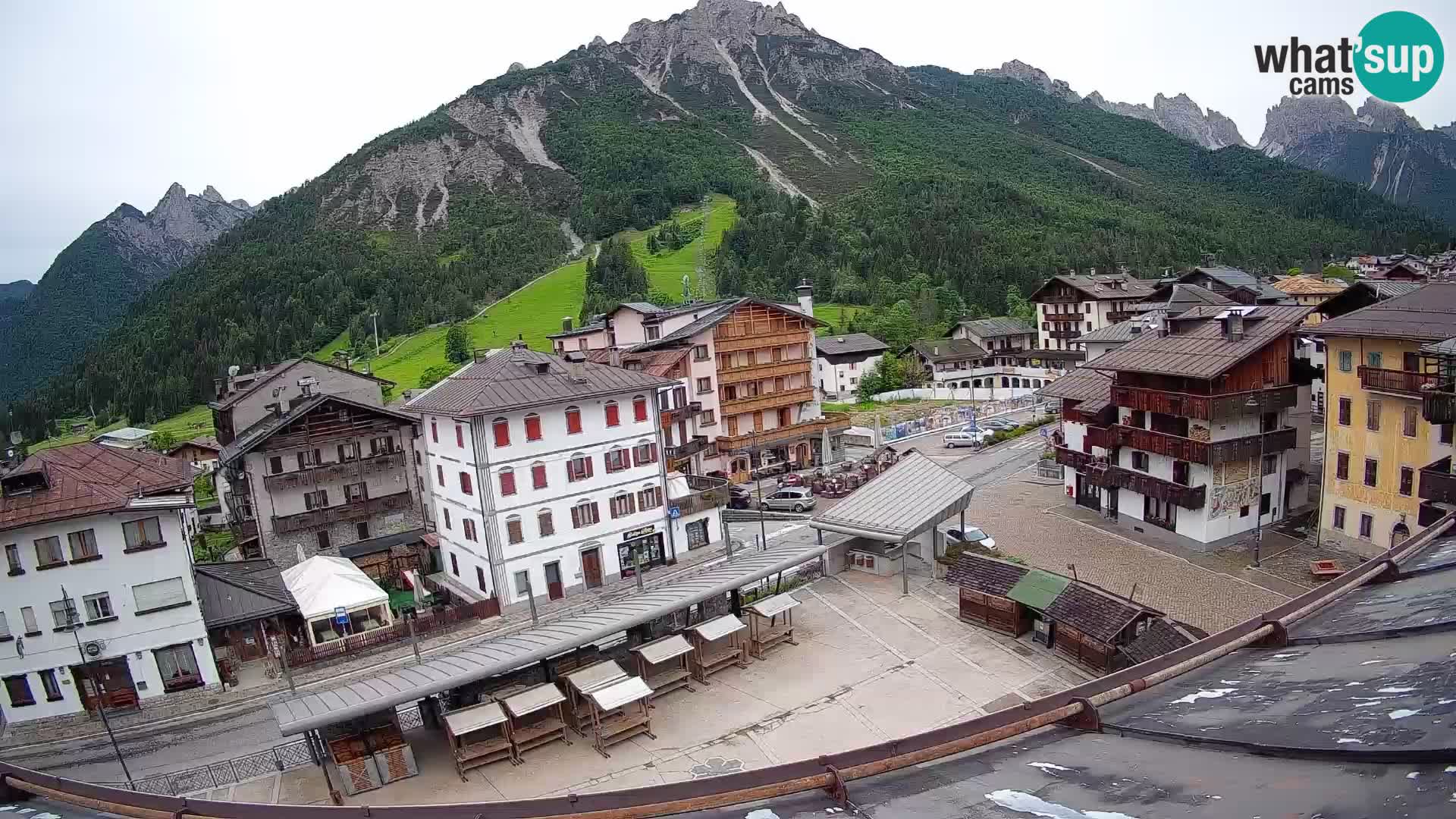 Hauptplatz von Forni di Sopra