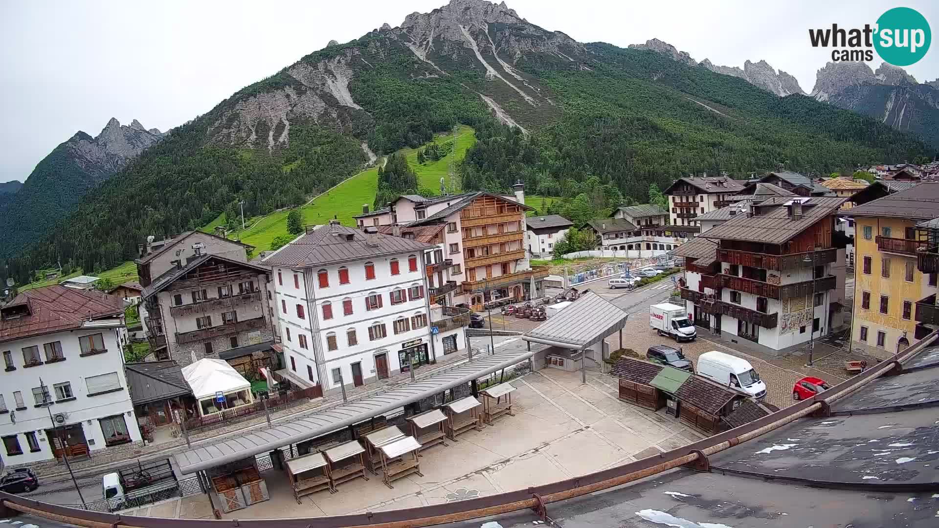 Hauptplatz von Forni di Sopra