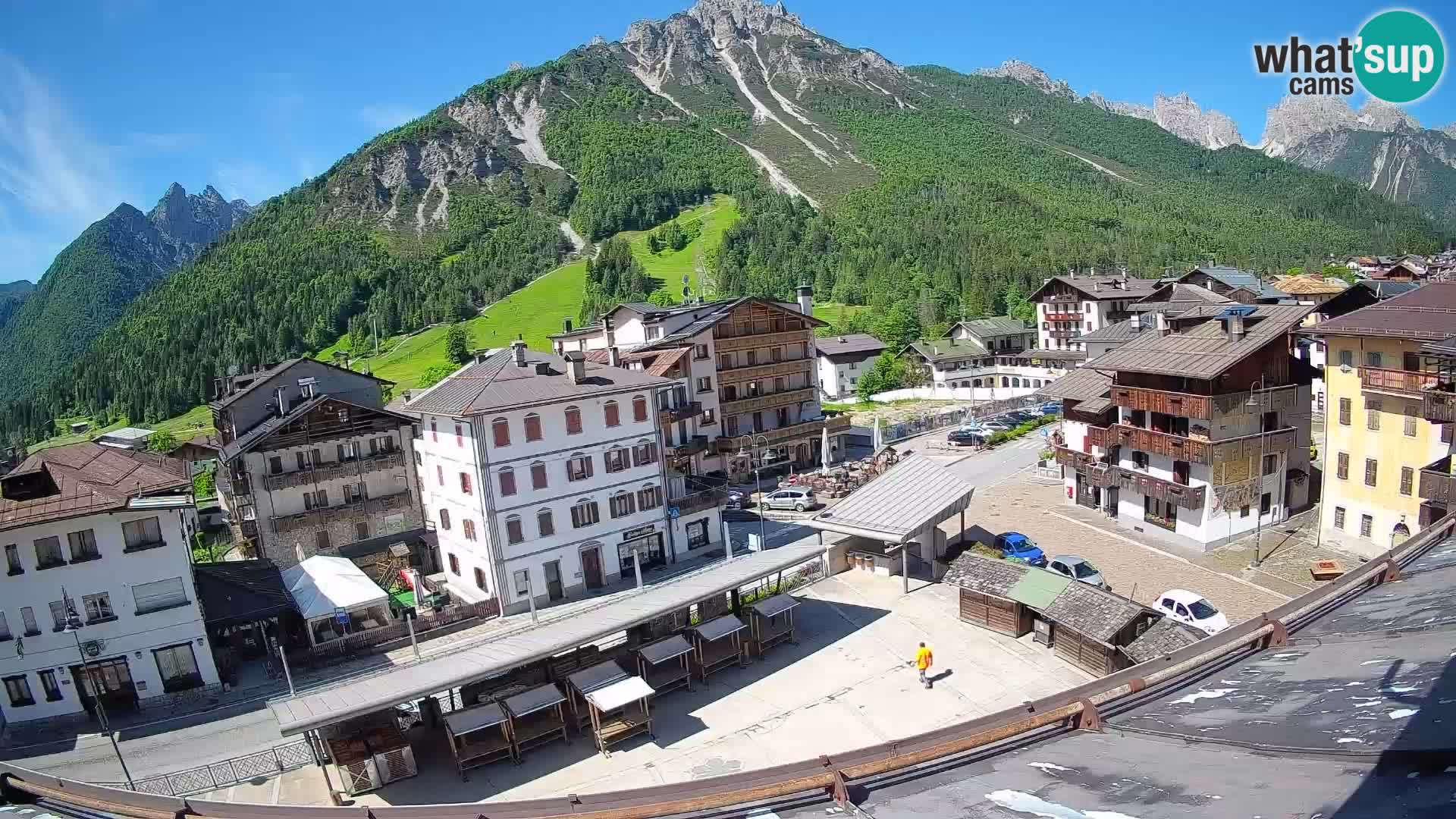 Hauptplatz von Forni di Sopra