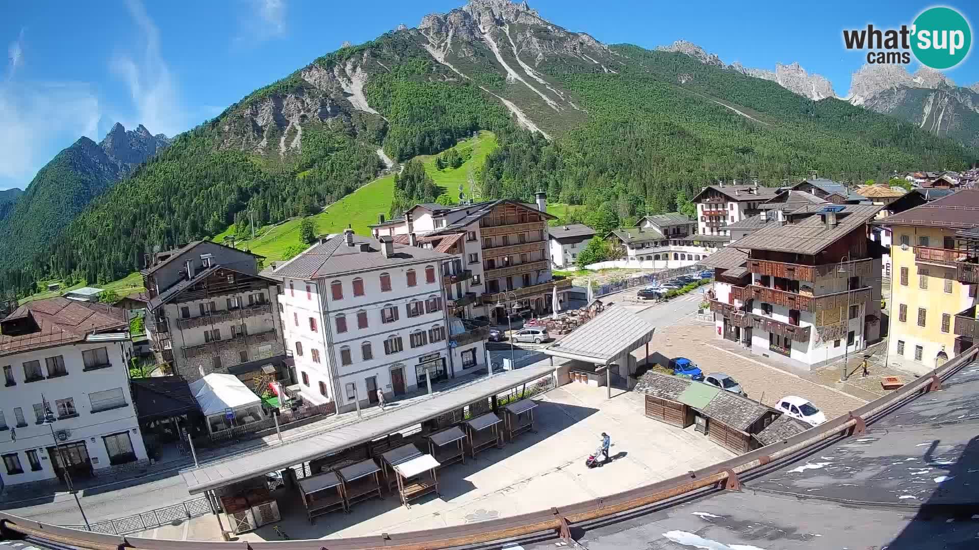 Hauptplatz von Forni di Sopra