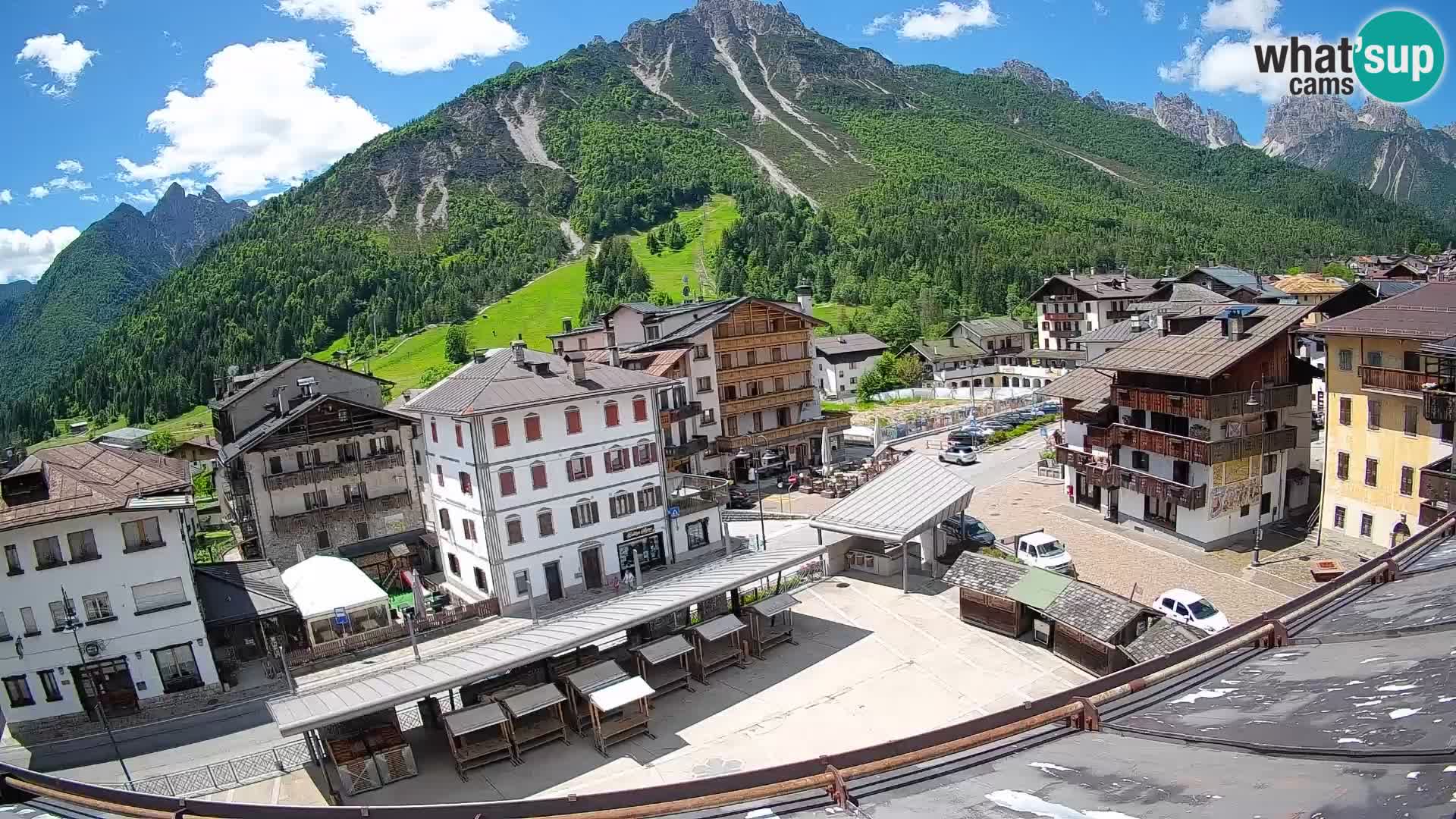 Hauptplatz von Forni di Sopra