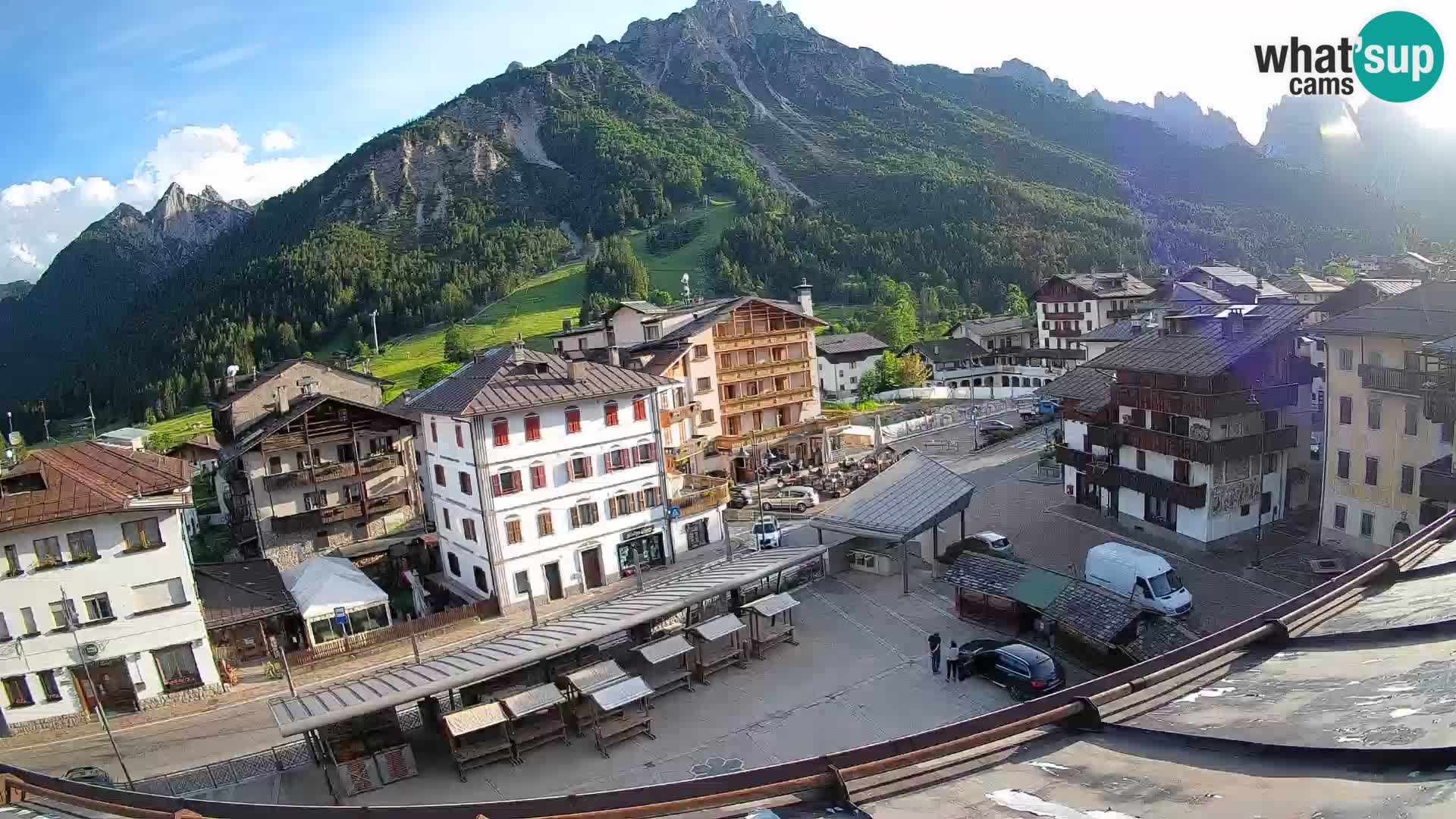 Piazza centrale di Forni di Sopra