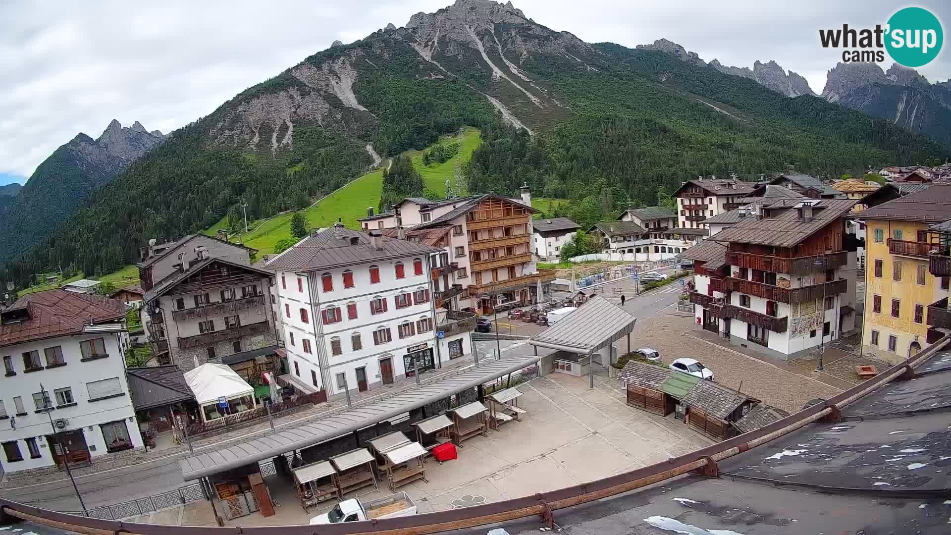 Hauptplatz von Forni di Sopra
