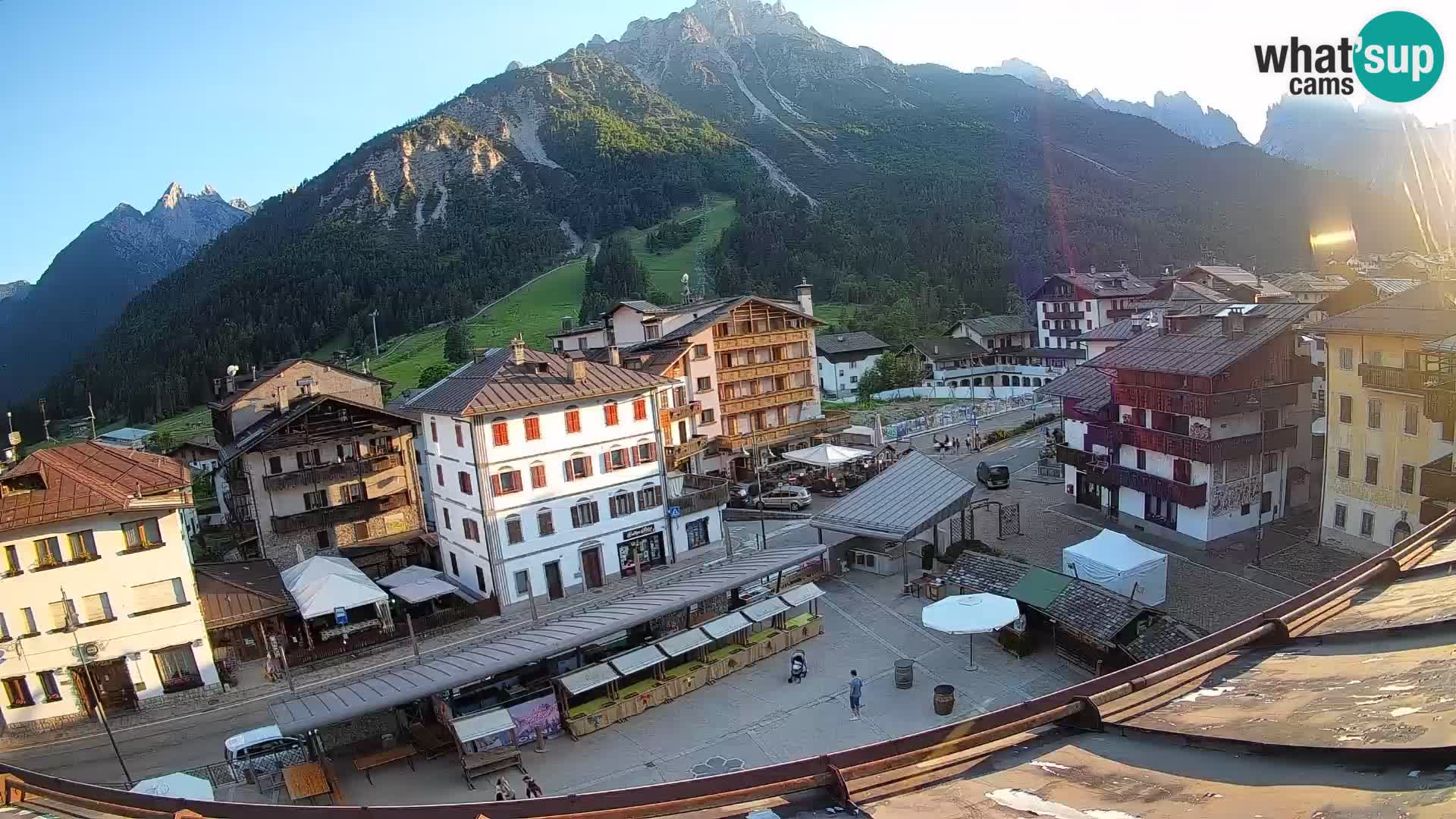 Plaza principal de Forni di Sopra