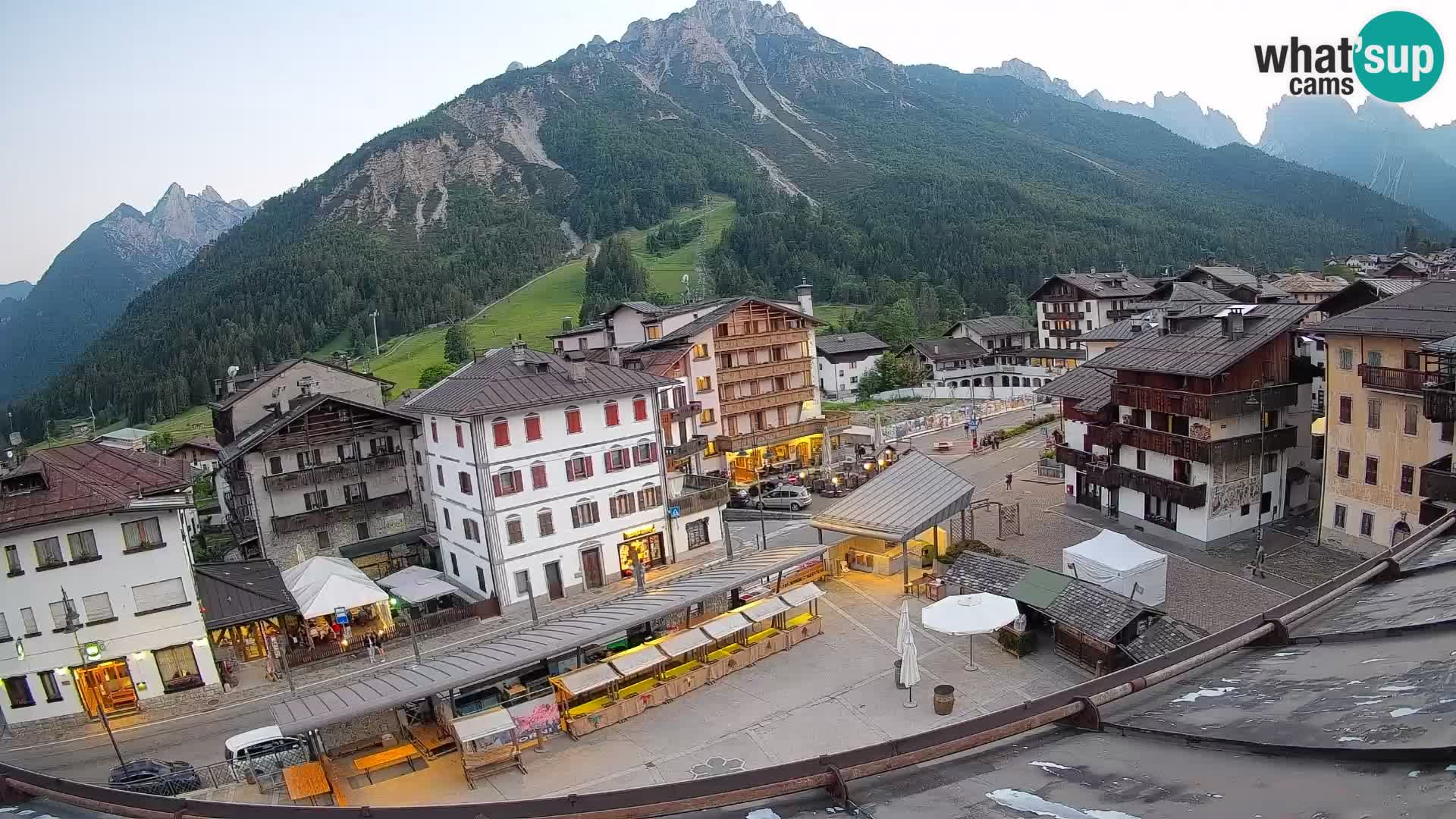 Hauptplatz von Forni di Sopra
