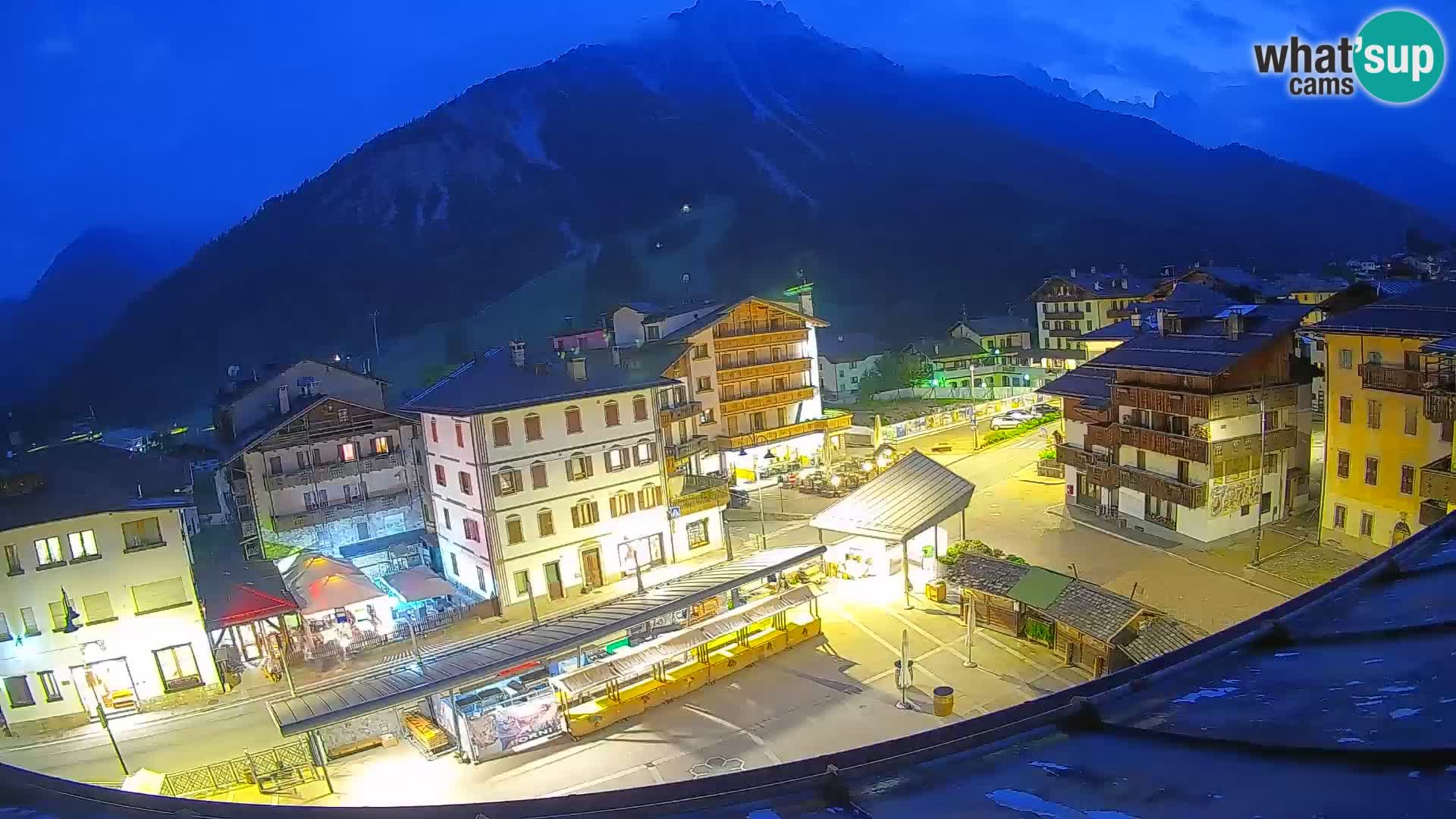 Hauptplatz von Forni di Sopra