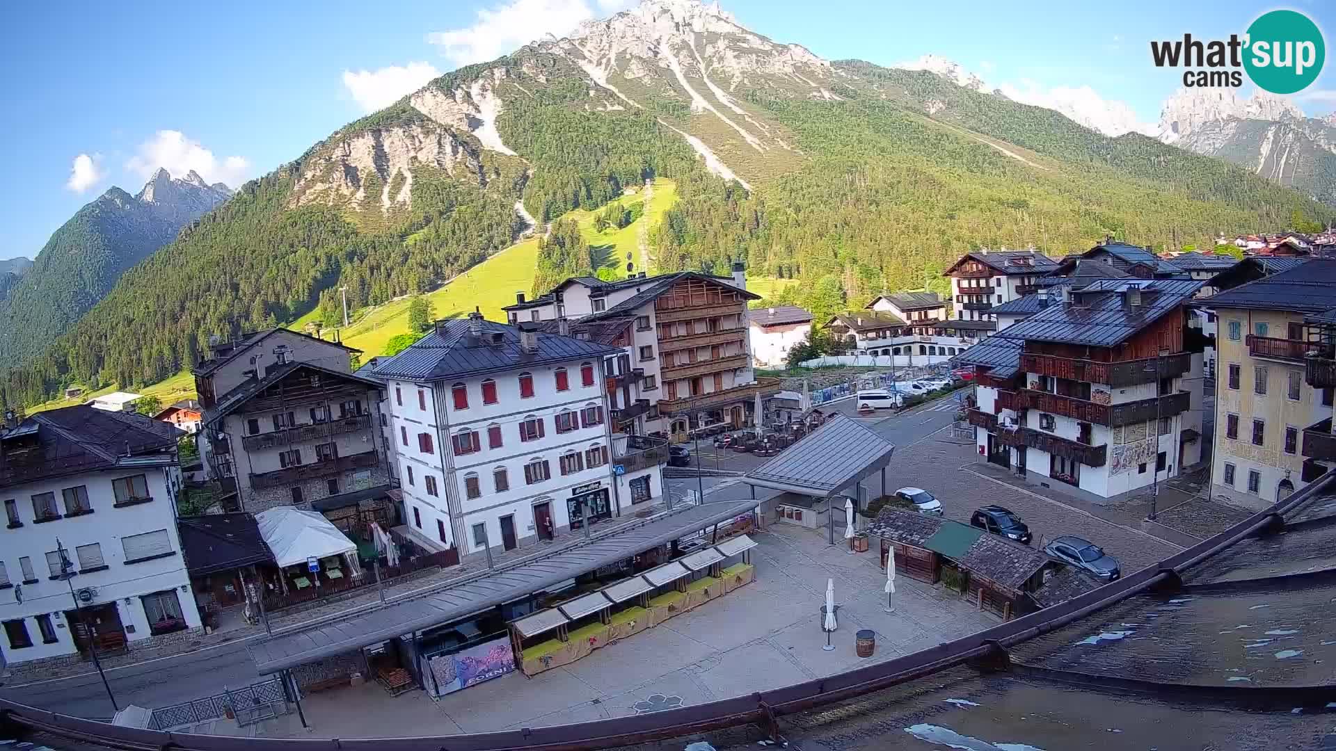 Piazza centrale di Forni di Sopra