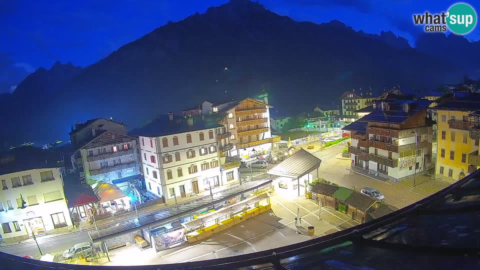 Hauptplatz von Forni di Sopra