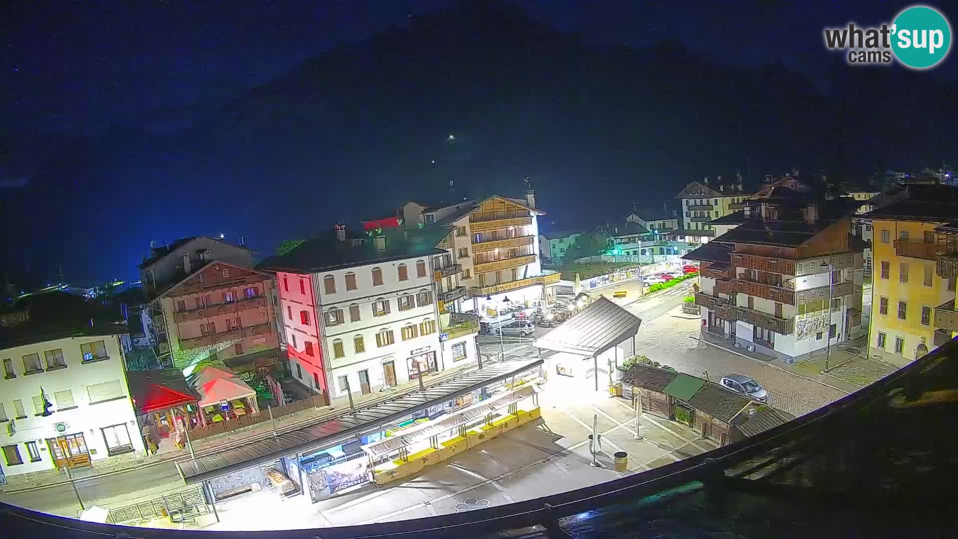 Hauptplatz von Forni di Sopra