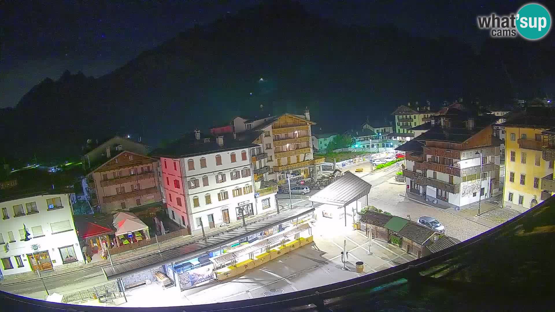 Hauptplatz von Forni di Sopra