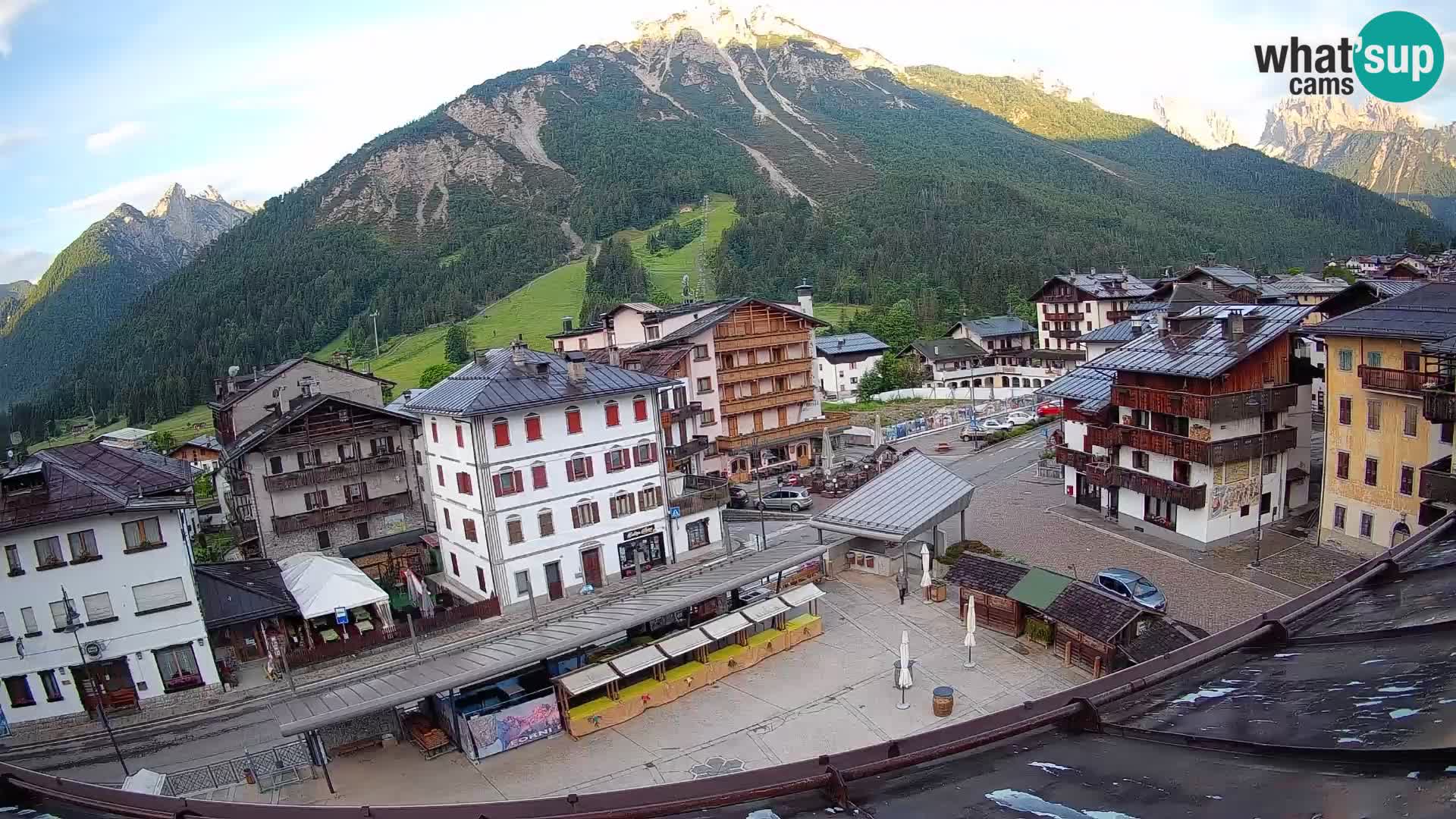 Plaza principal de Forni di Sopra