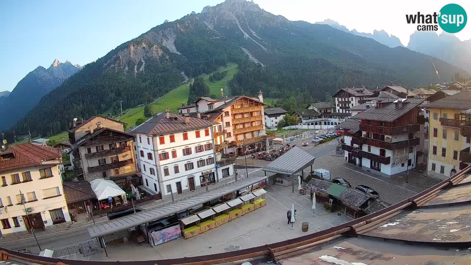 Plaza principal de Forni di Sopra