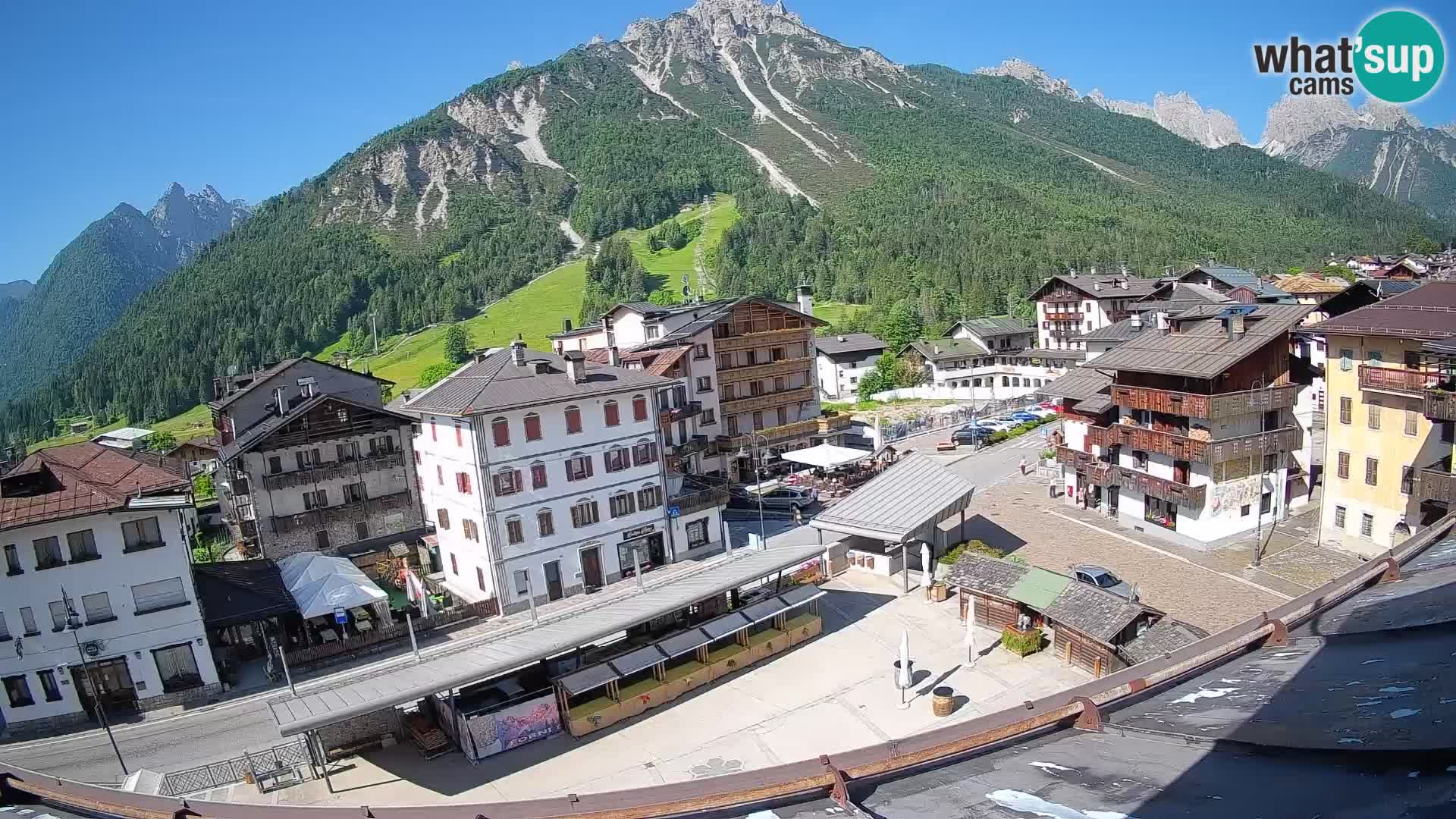 Hauptplatz von Forni di Sopra