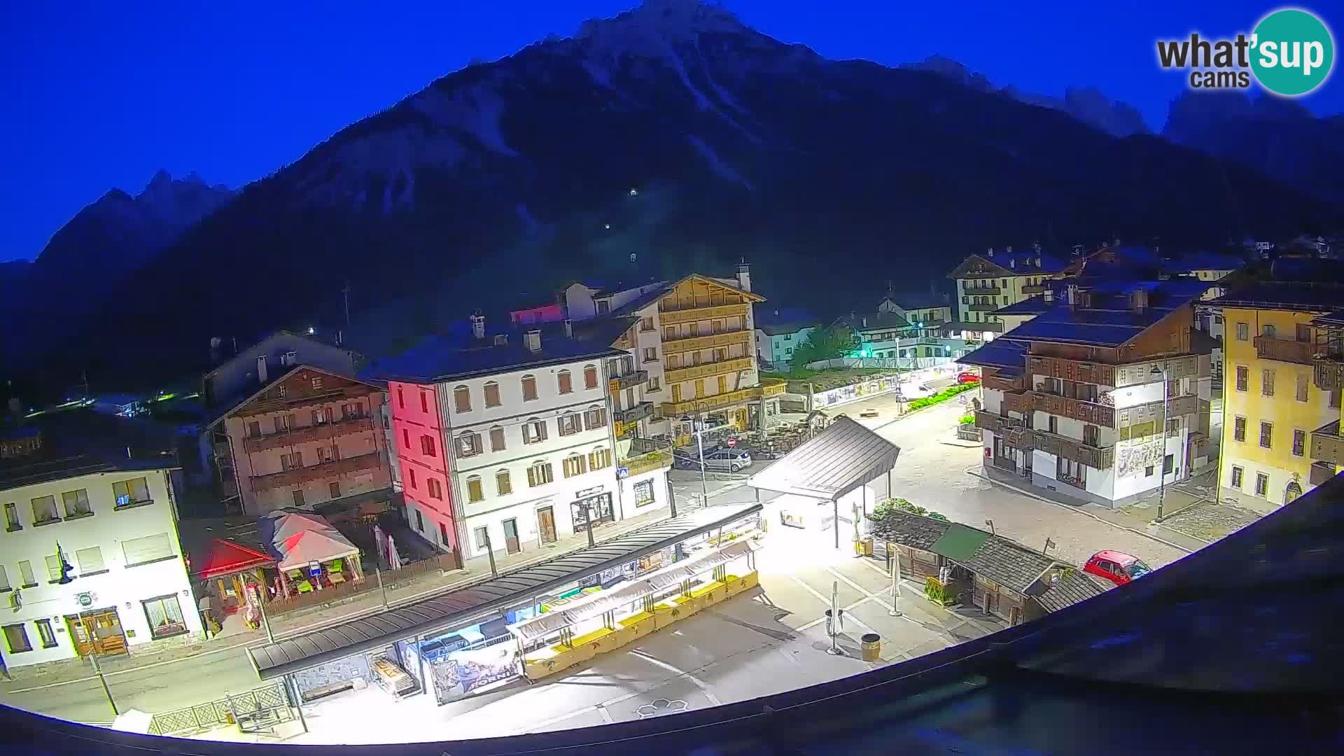 Hauptplatz von Forni di Sopra