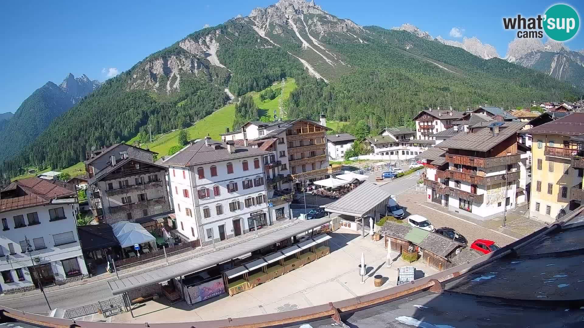Hauptplatz von Forni di Sopra