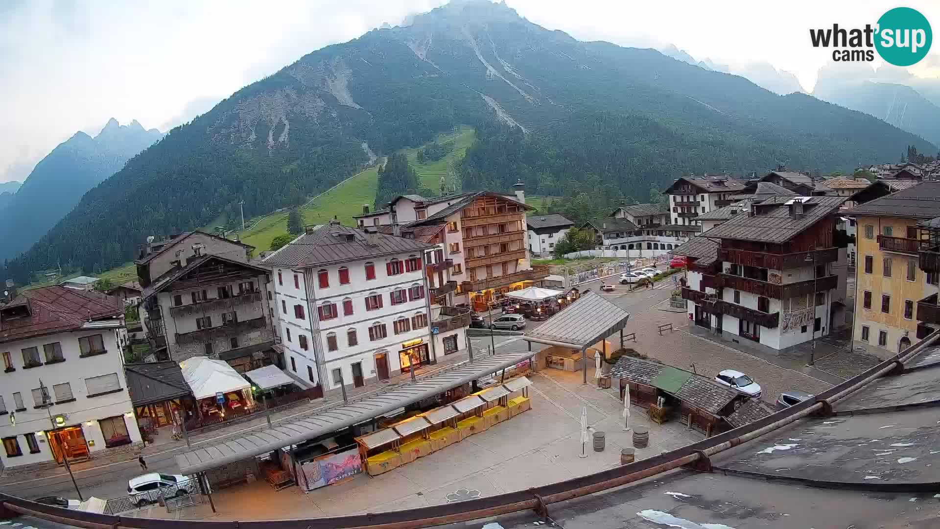Hauptplatz von Forni di Sopra