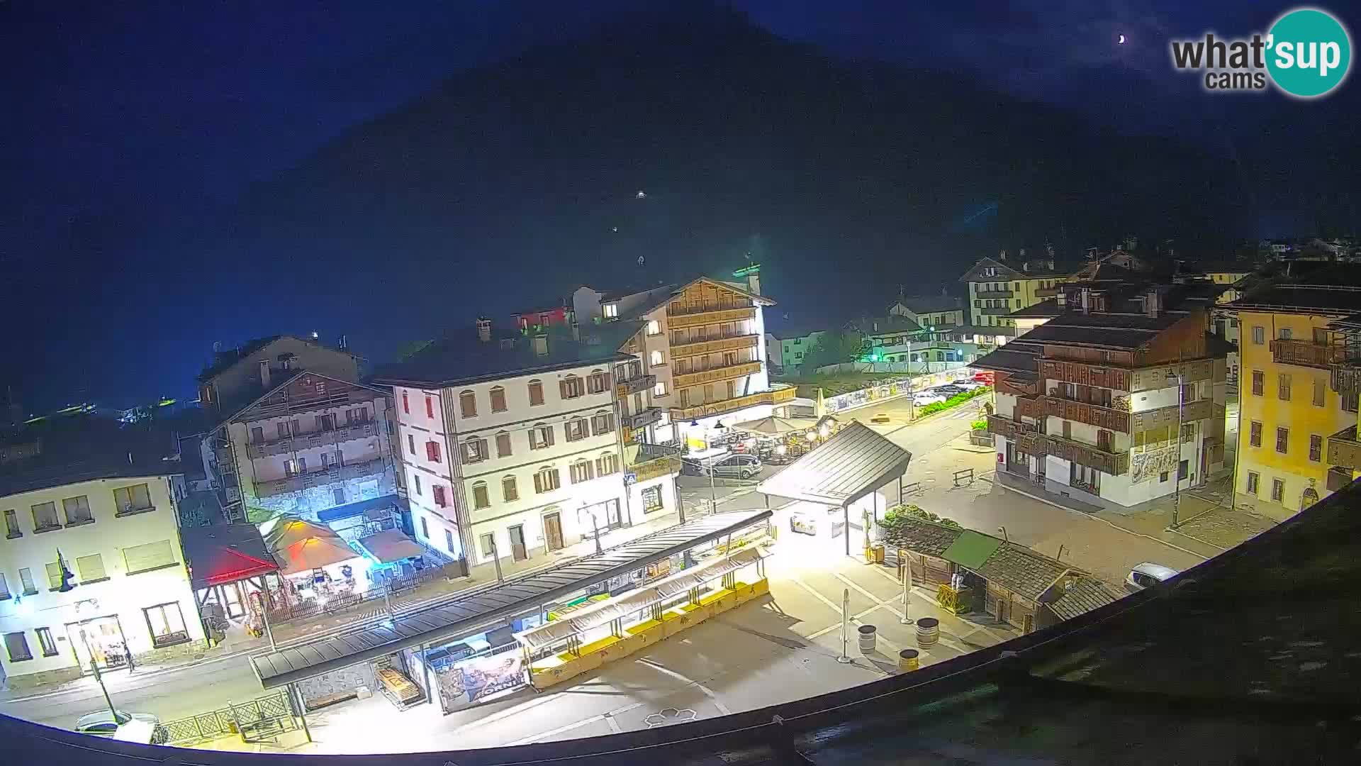 Hauptplatz von Forni di Sopra