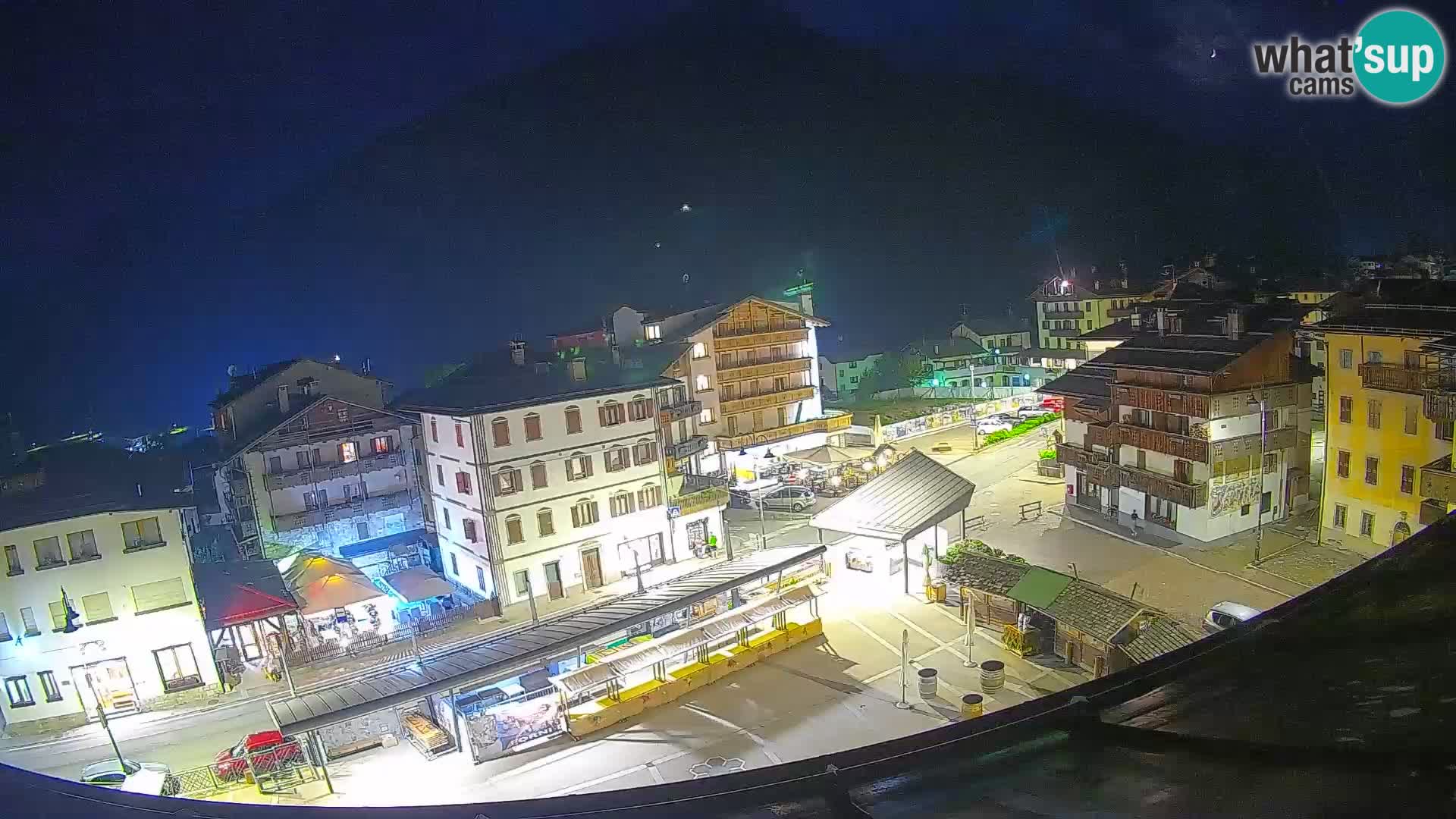 Hauptplatz von Forni di Sopra