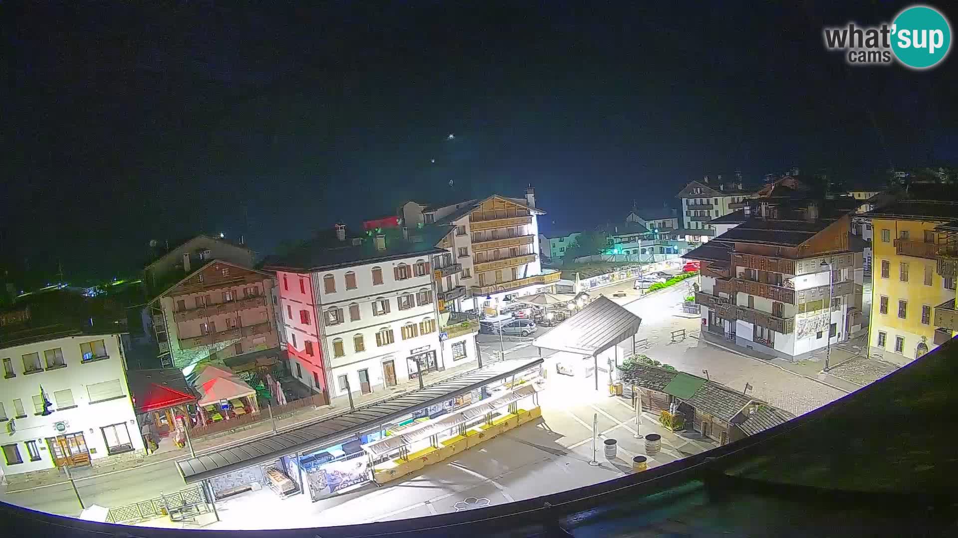 Hauptplatz von Forni di Sopra